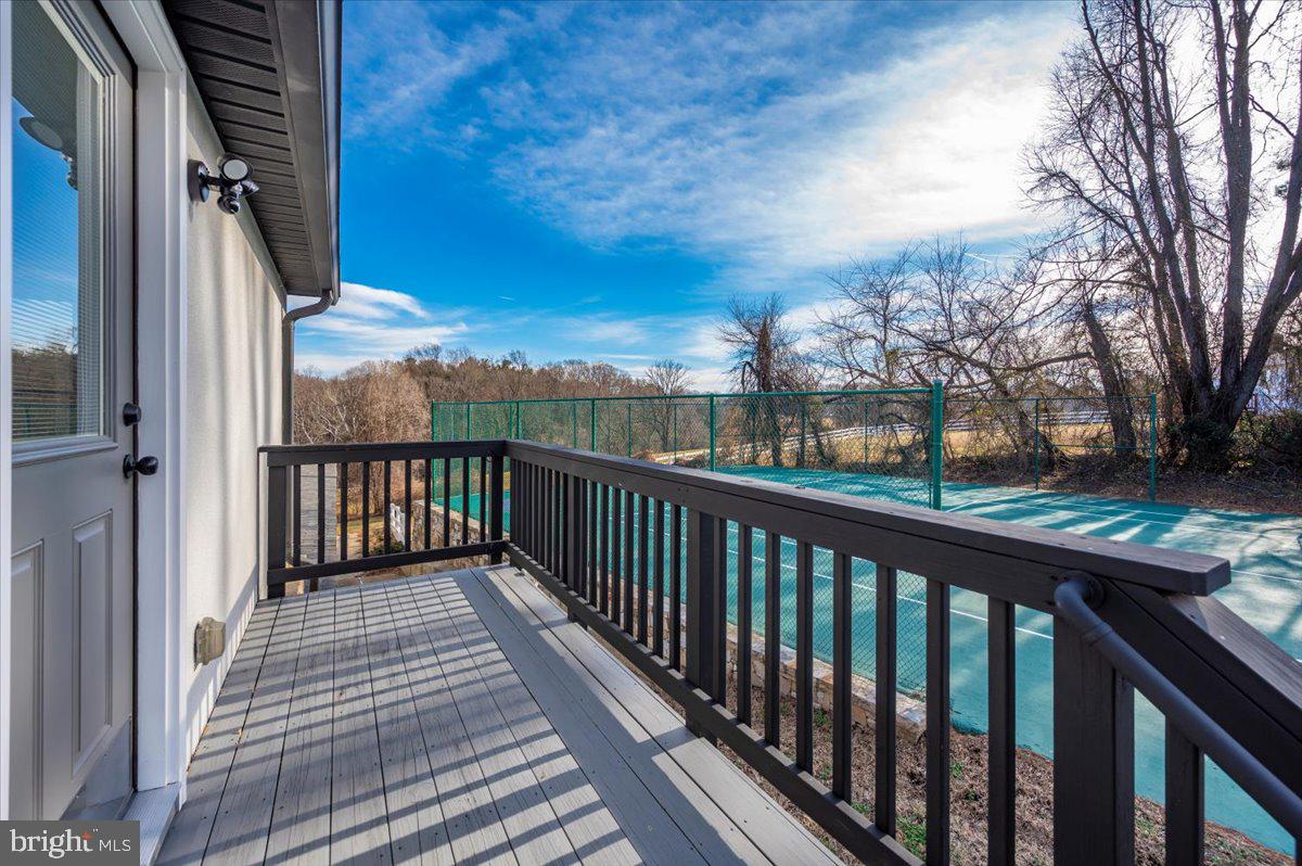 DARNESTOWN OUTSIDE - Residential