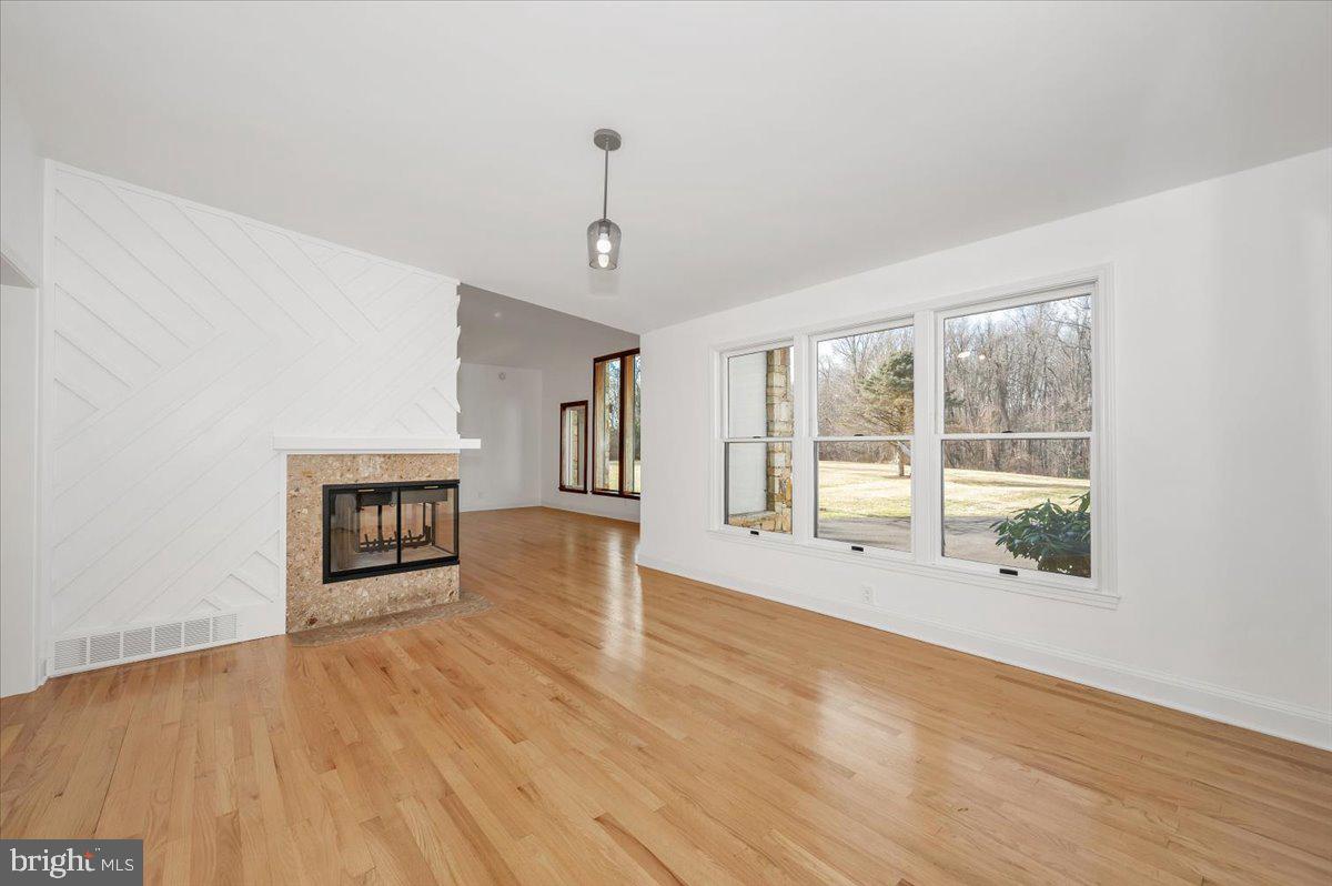 DARNESTOWN OUTSIDE - Residential