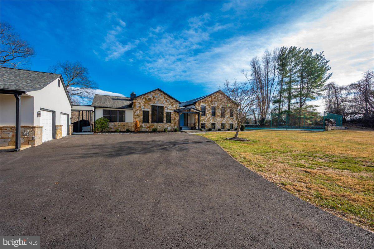 DARNESTOWN OUTSIDE - Residential