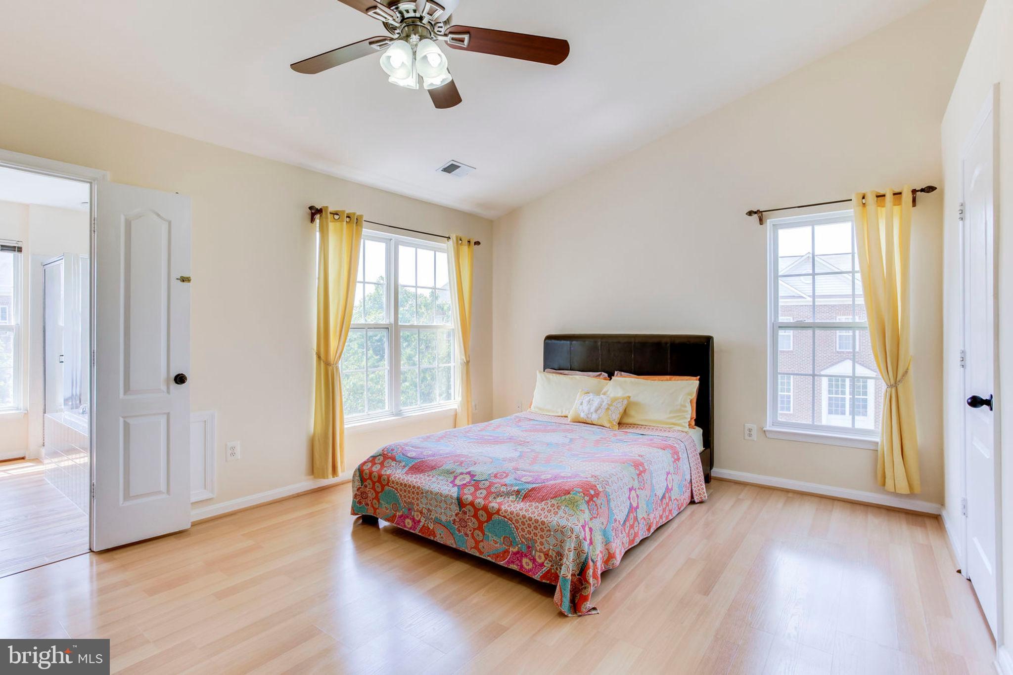 WOODLAND PARK - Residential