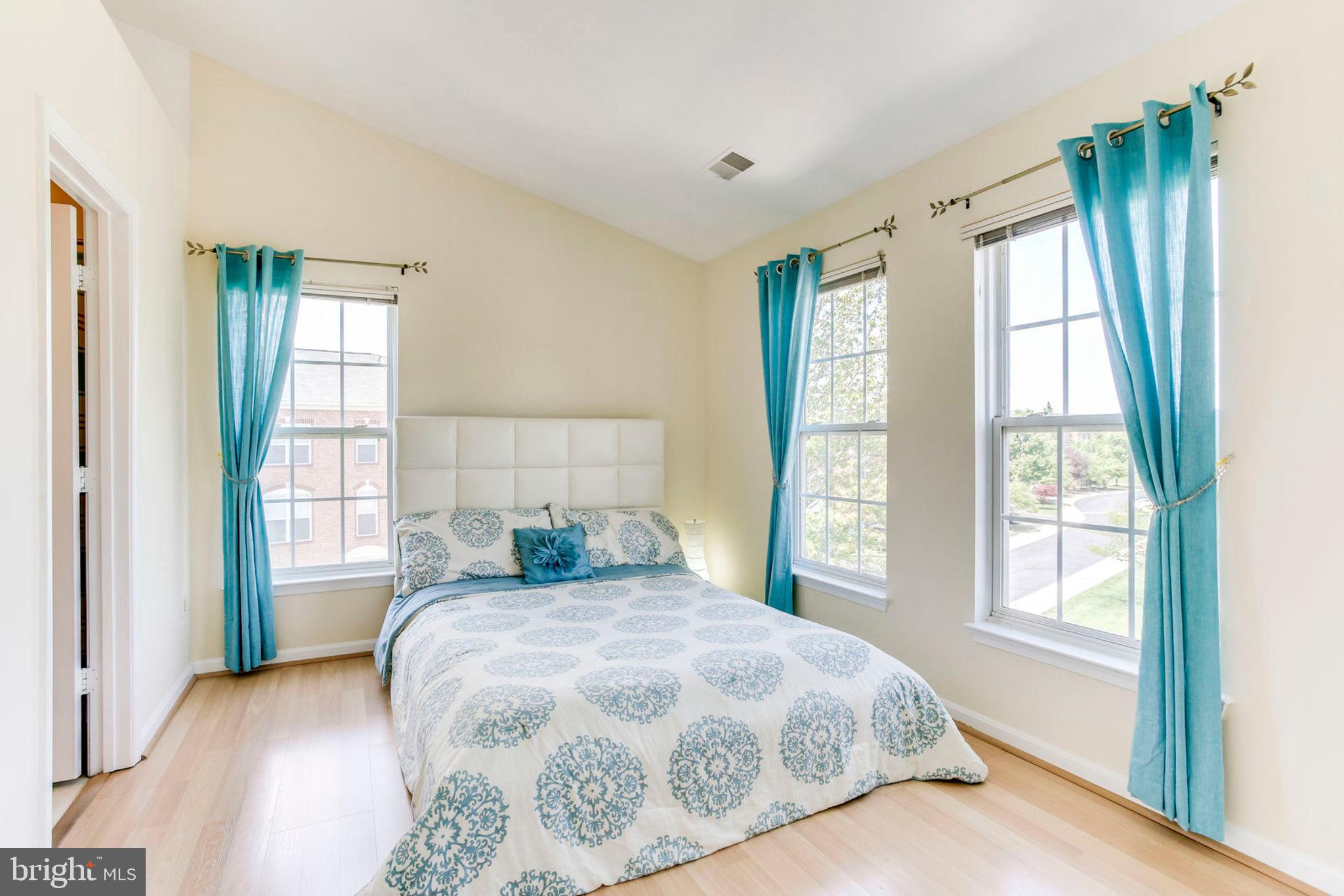 WOODLAND PARK - Residential