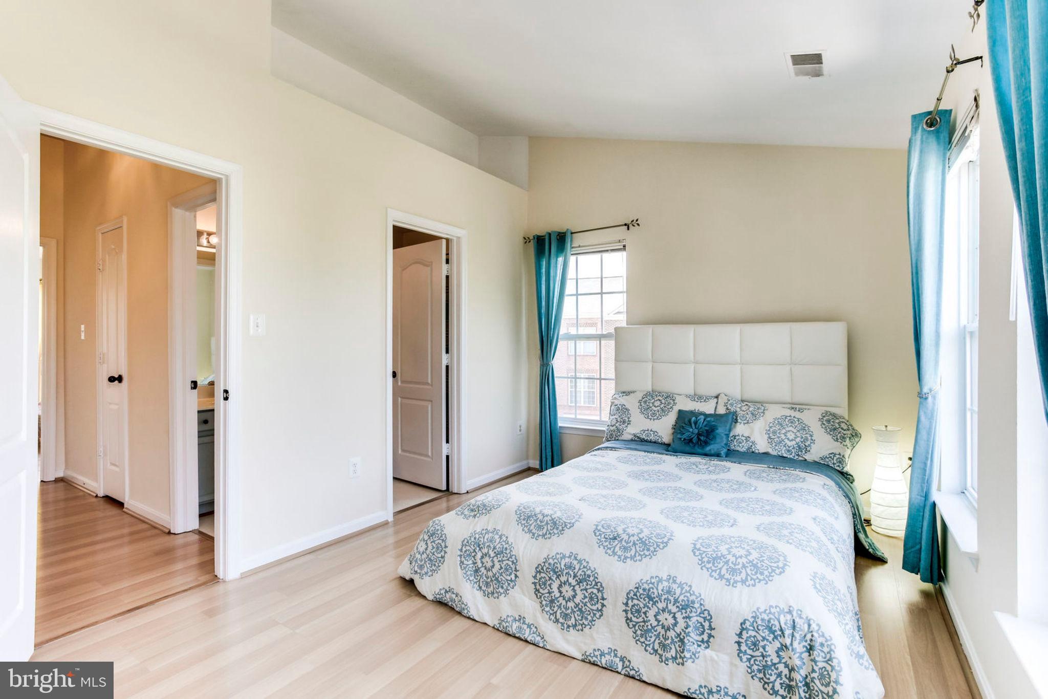 WOODLAND PARK - Residential