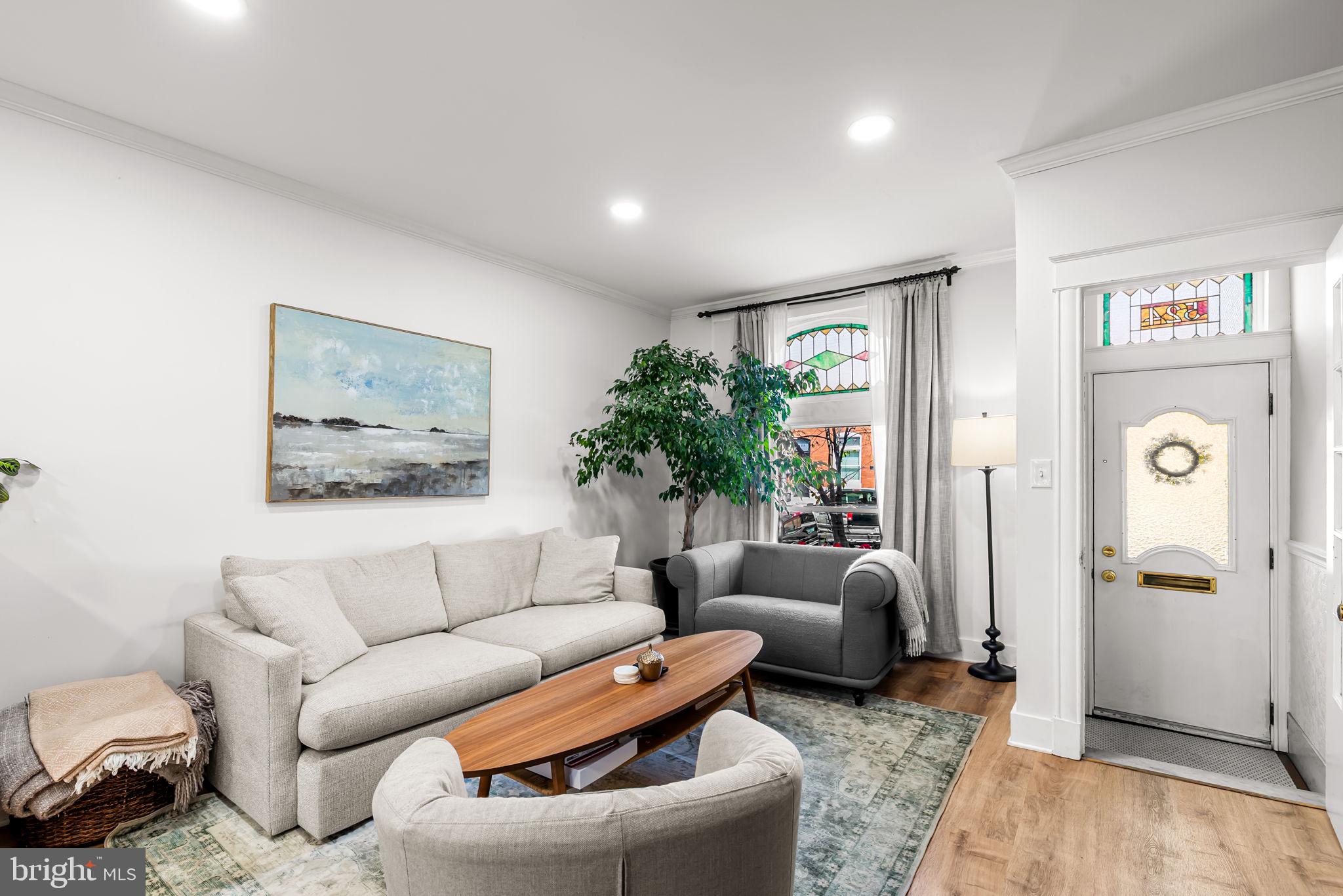 524 S KENWOOD AVENUE