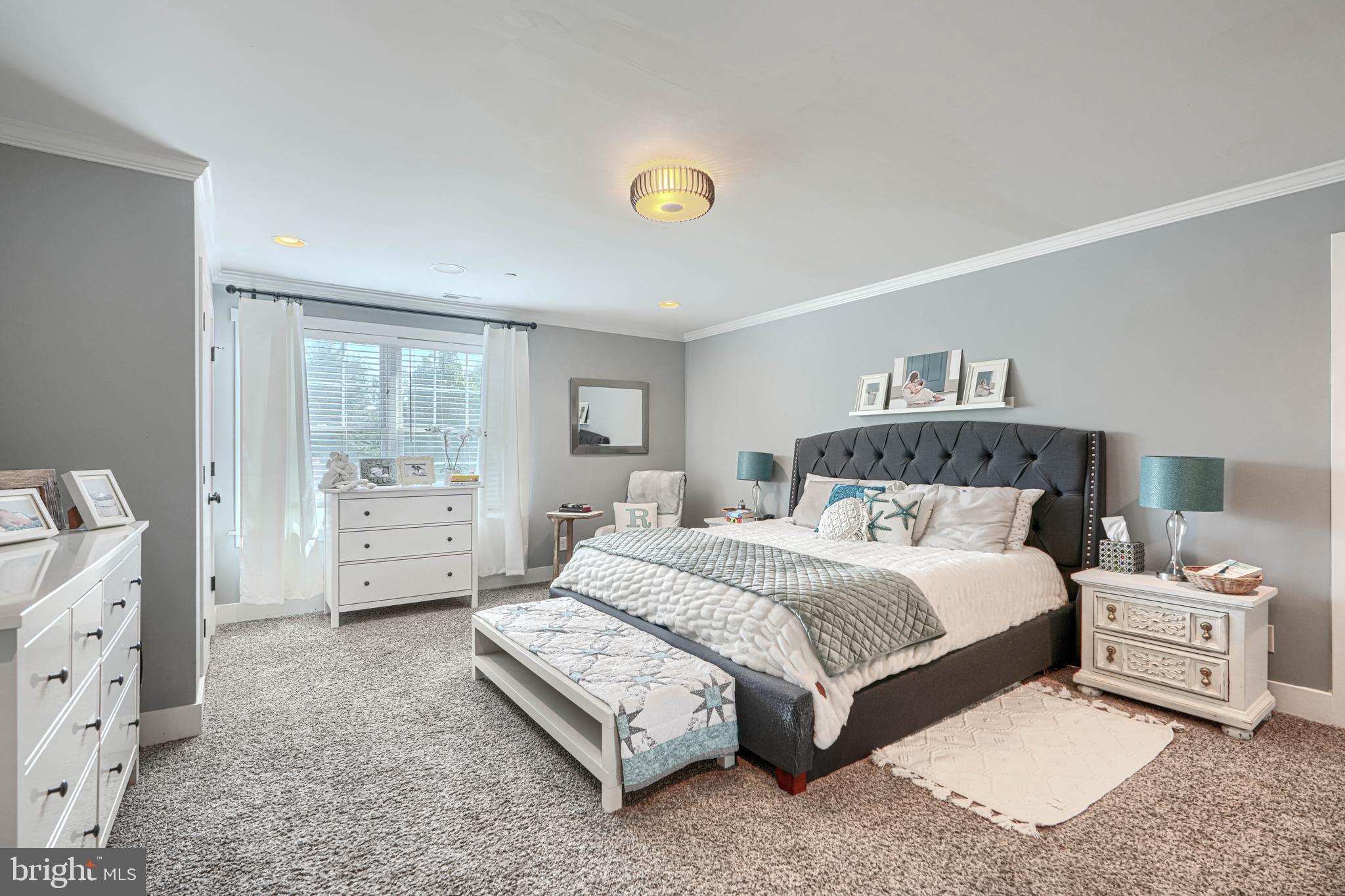 OLIVER BEACH - Residential