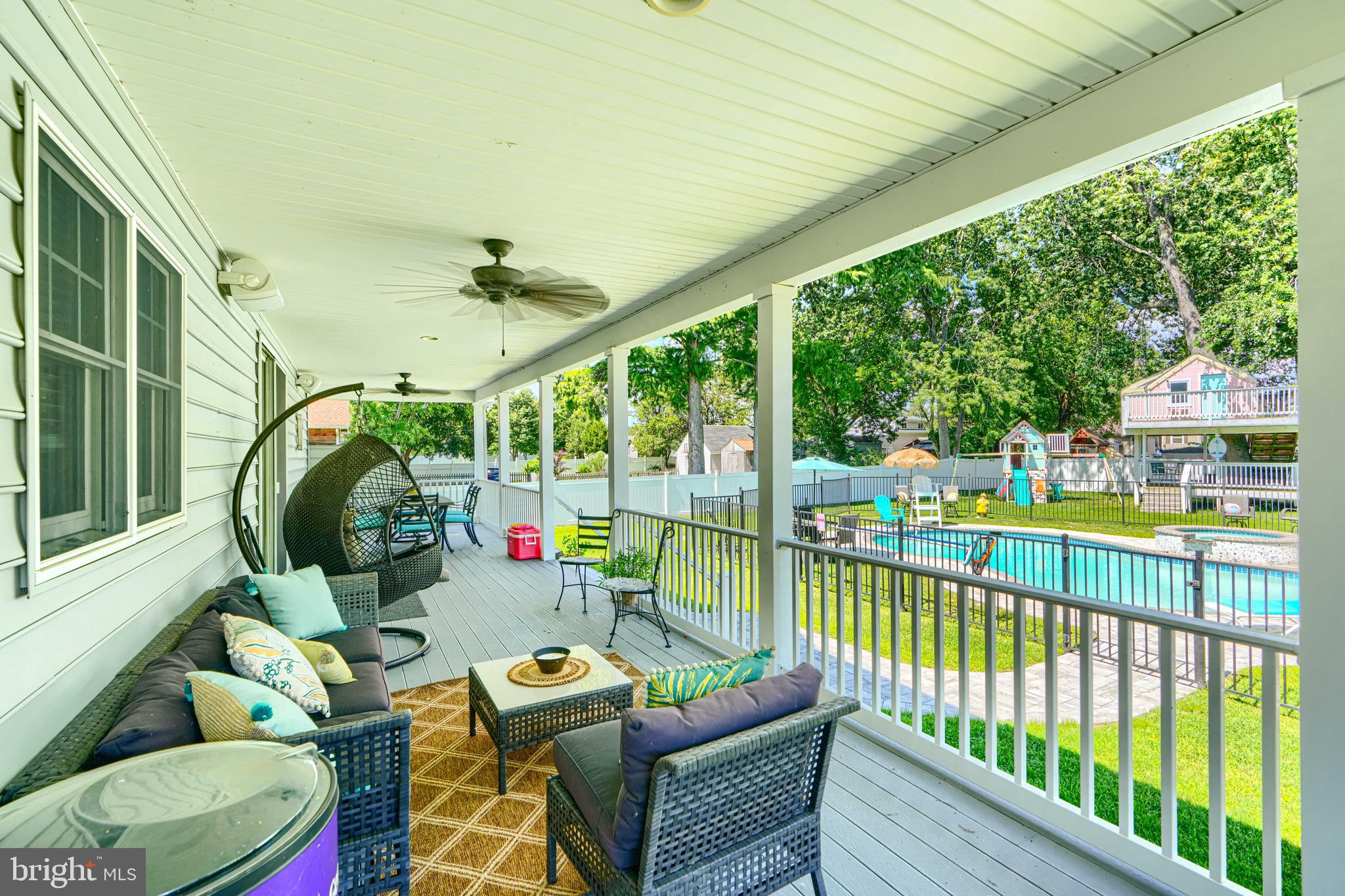 OLIVER BEACH - Residential
