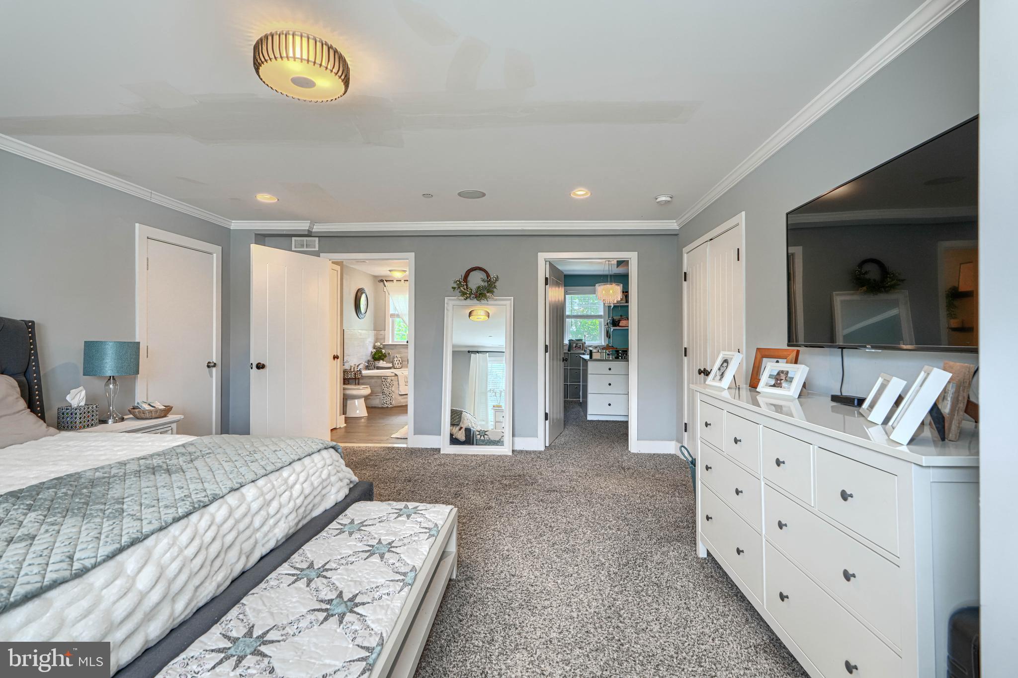 OLIVER BEACH - Residential