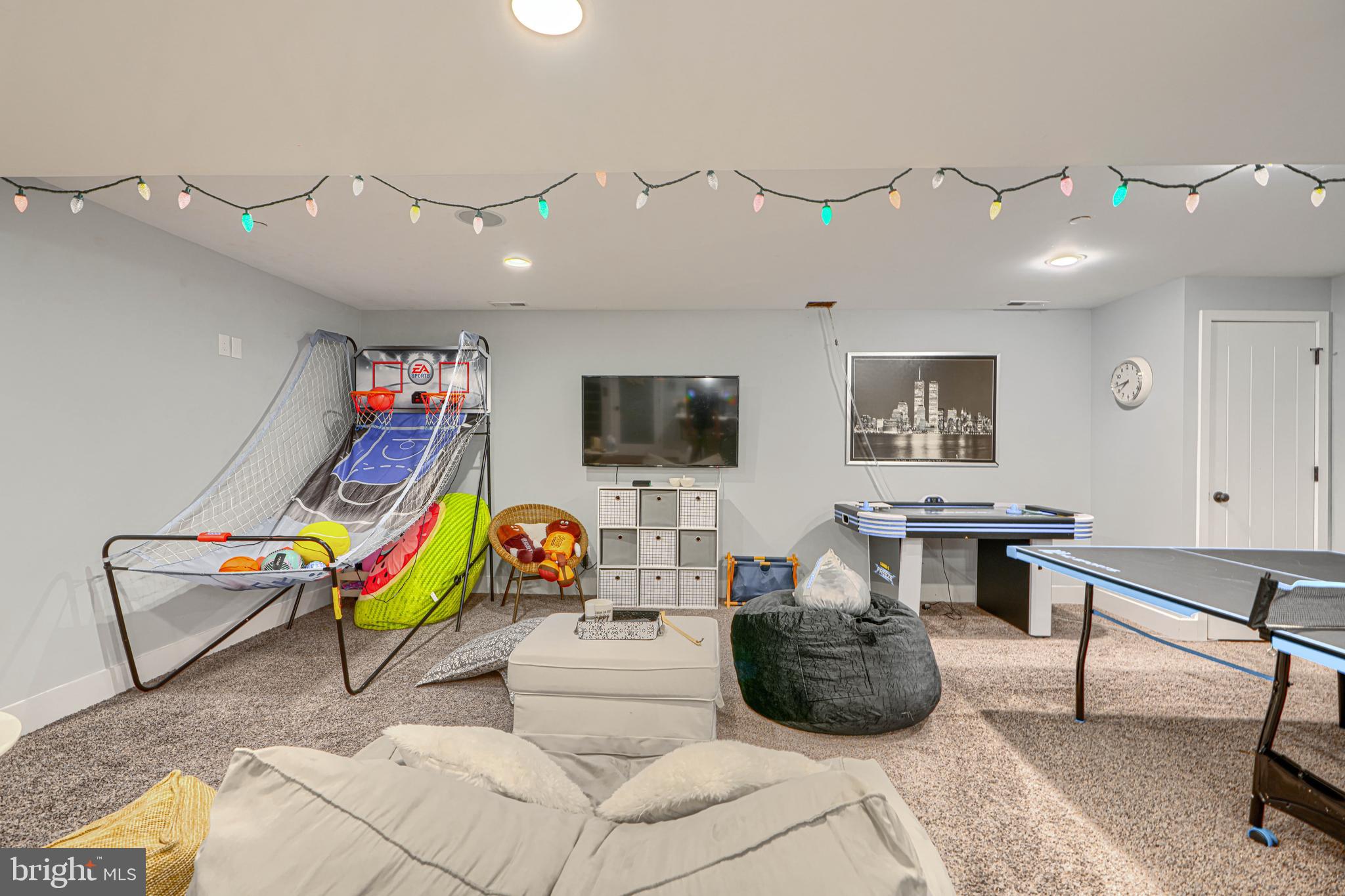 OLIVER BEACH - Residential