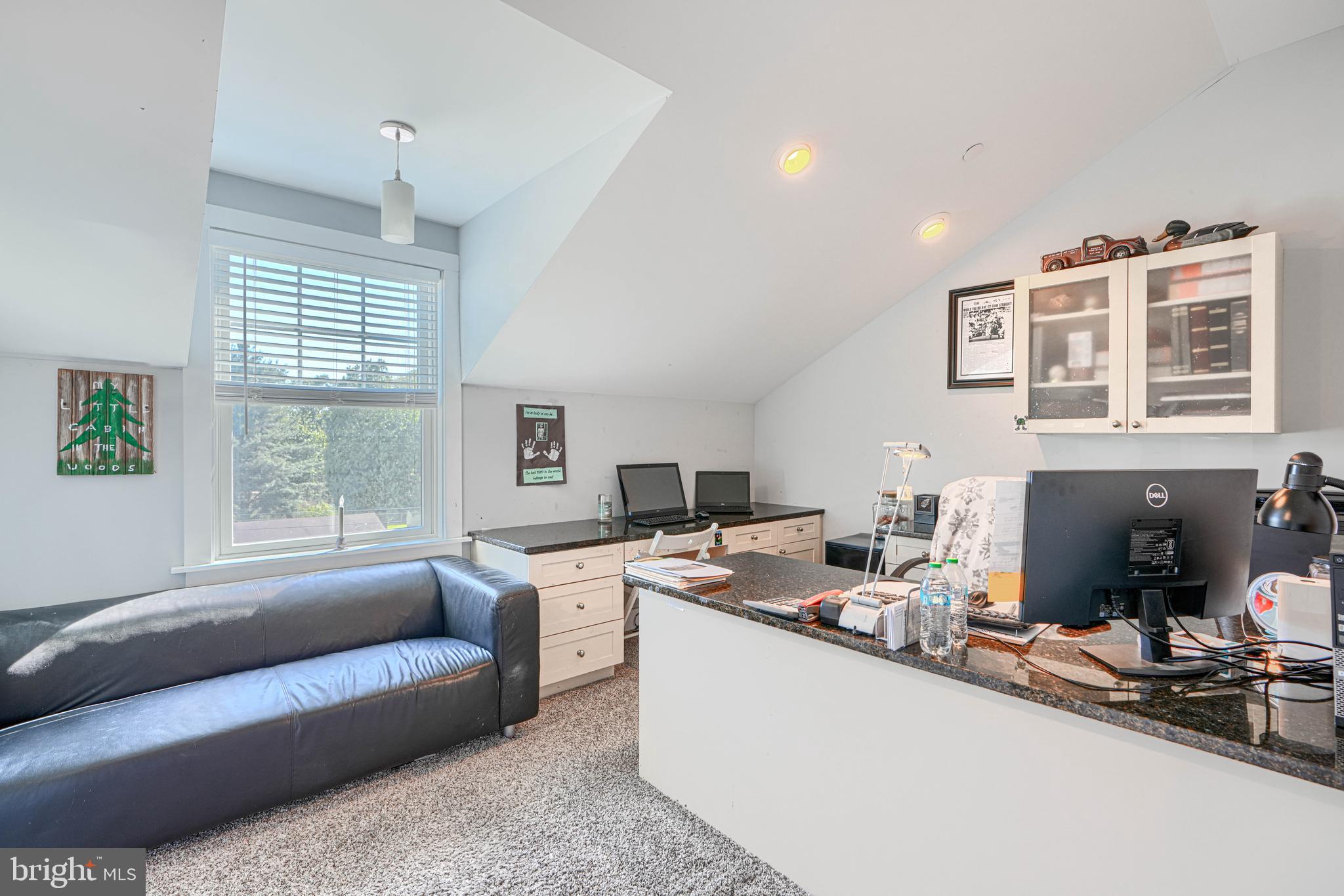 OLIVER BEACH - Residential