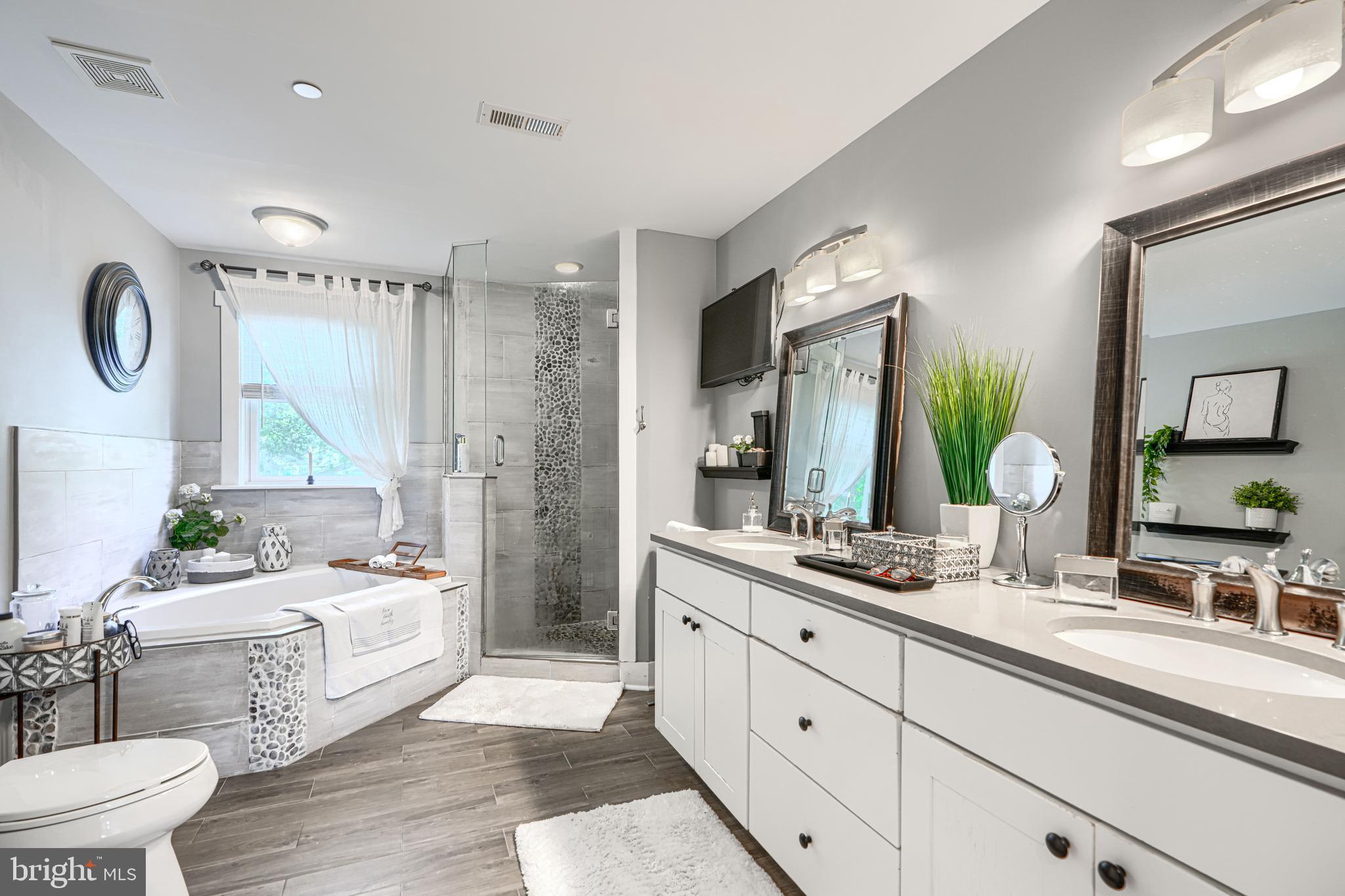 OLIVER BEACH - Residential
