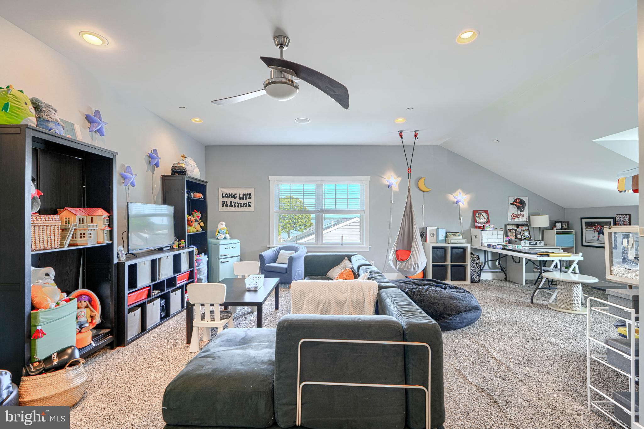 OLIVER BEACH - Residential