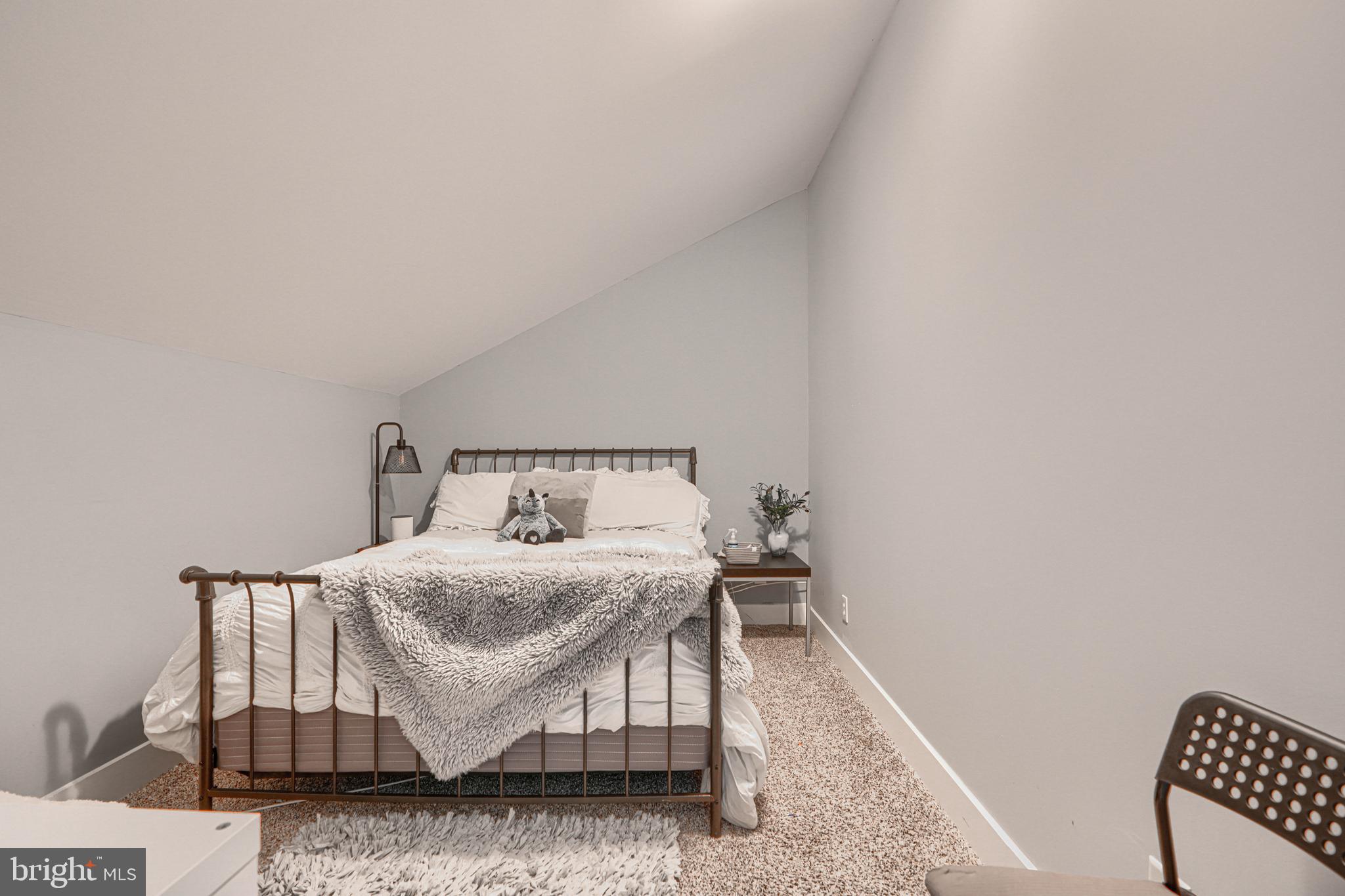 OLIVER BEACH - Residential
