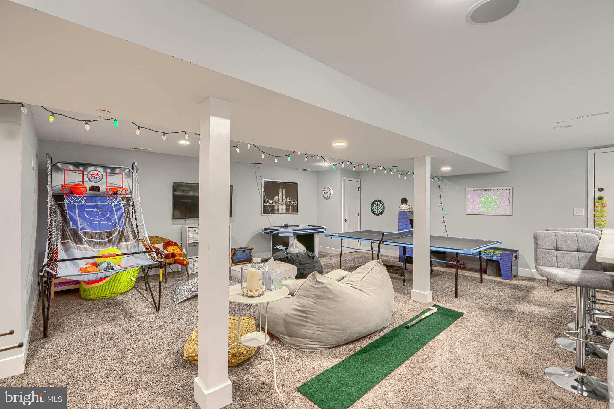 OLIVER BEACH - Residential