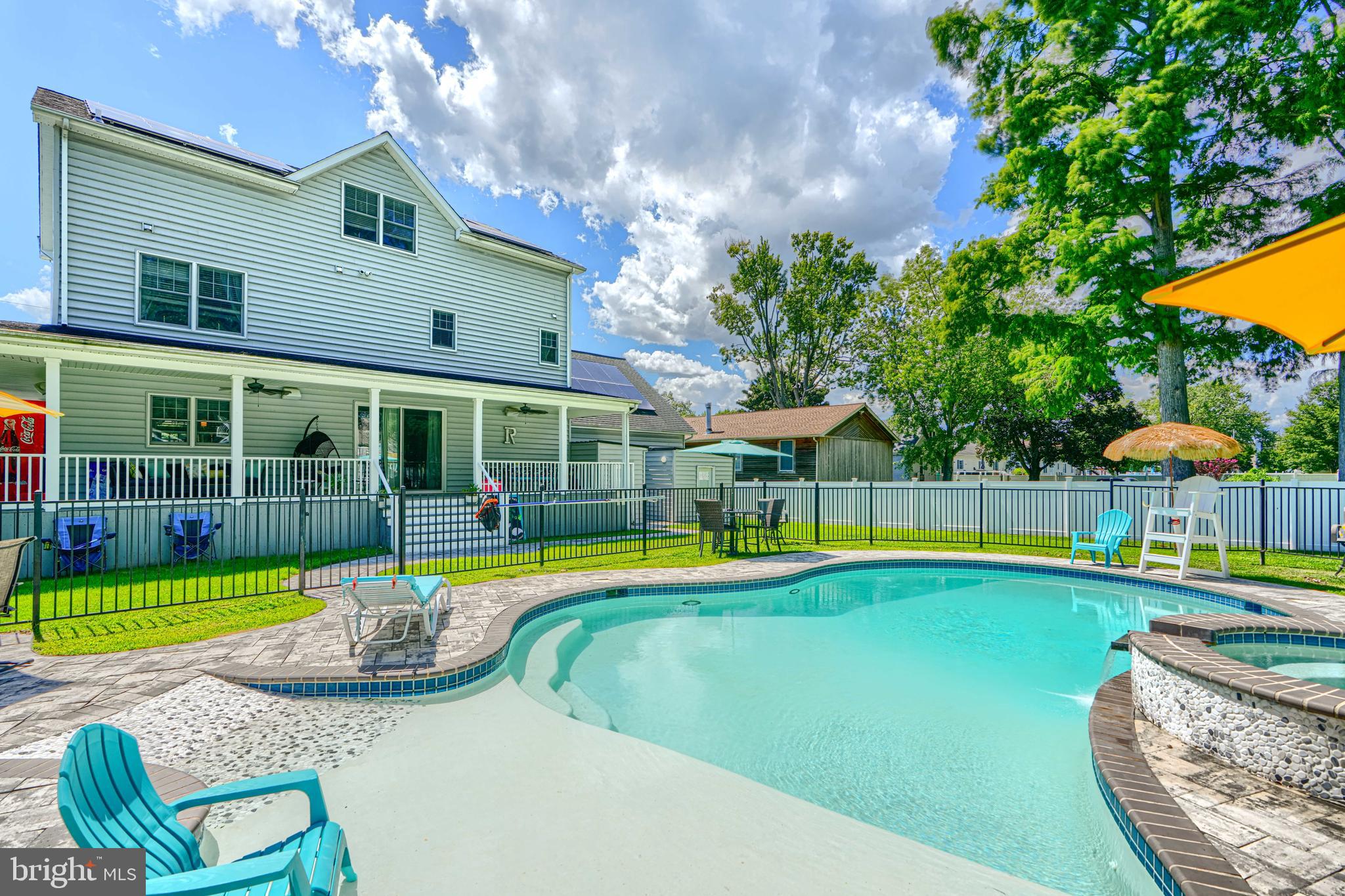 OLIVER BEACH - Residential