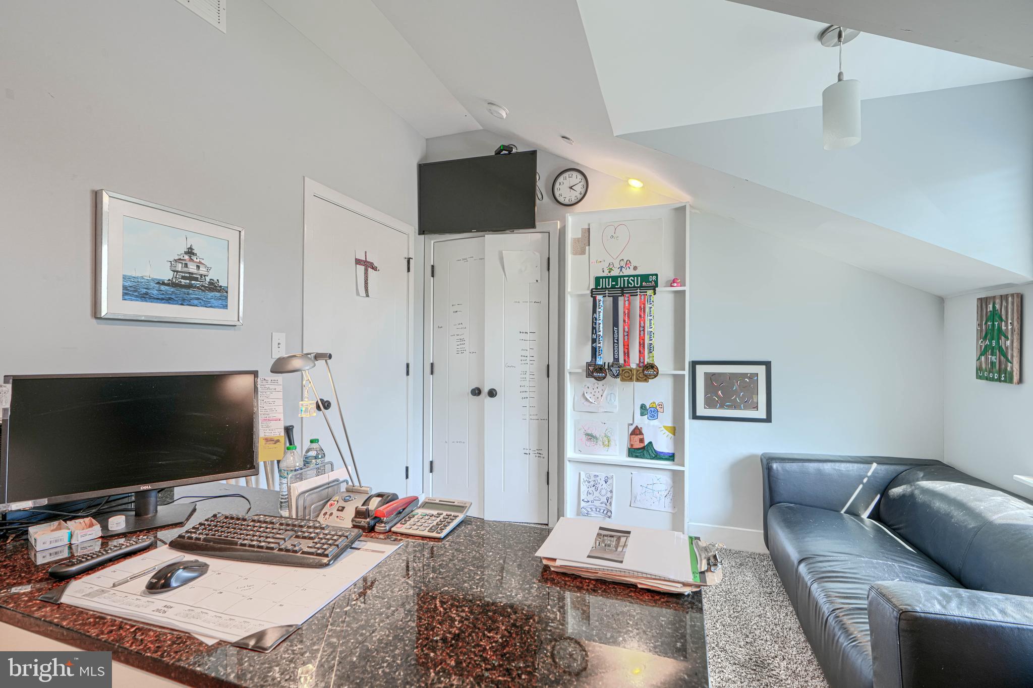 OLIVER BEACH - Residential
