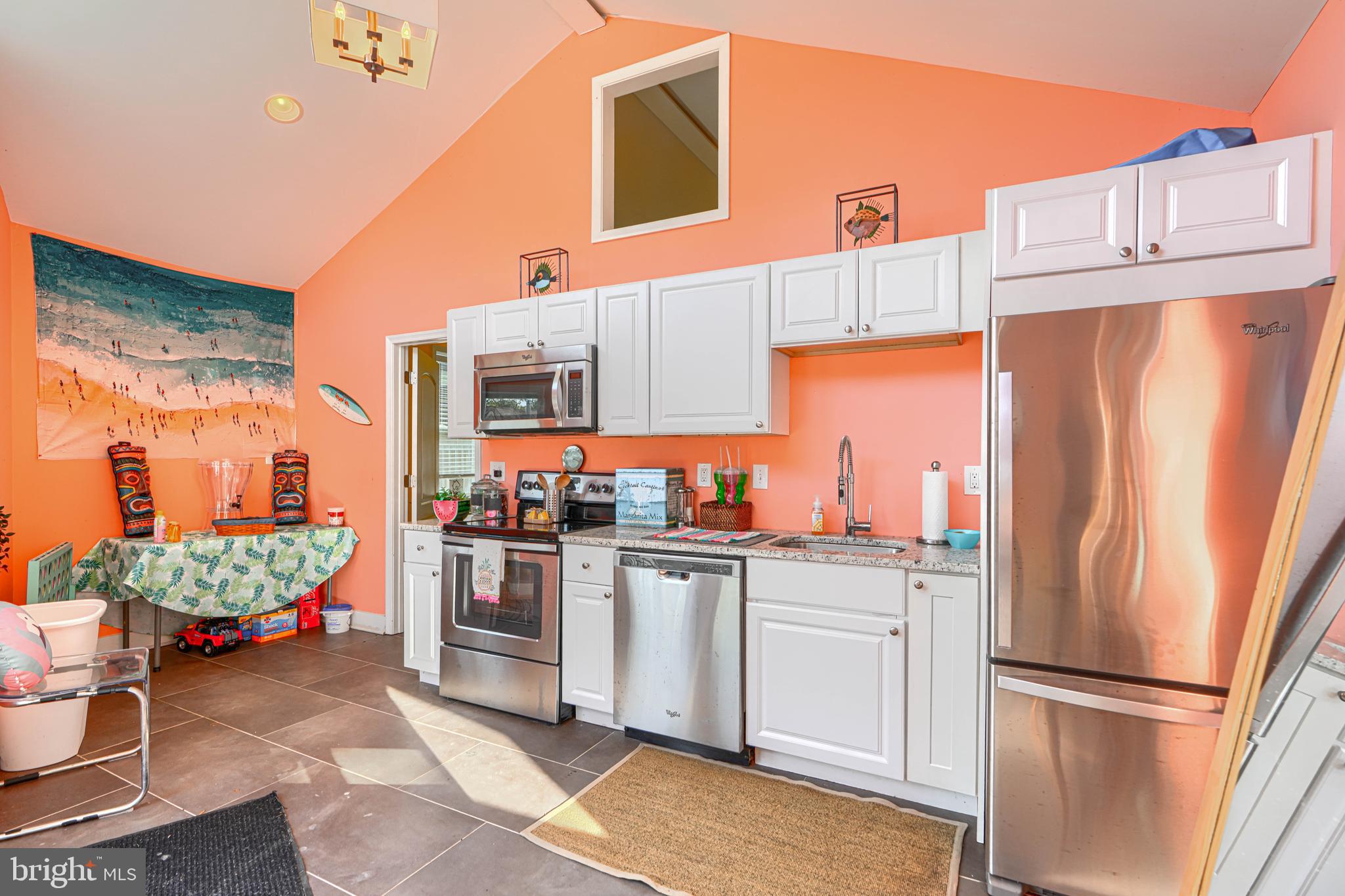 OLIVER BEACH - Residential