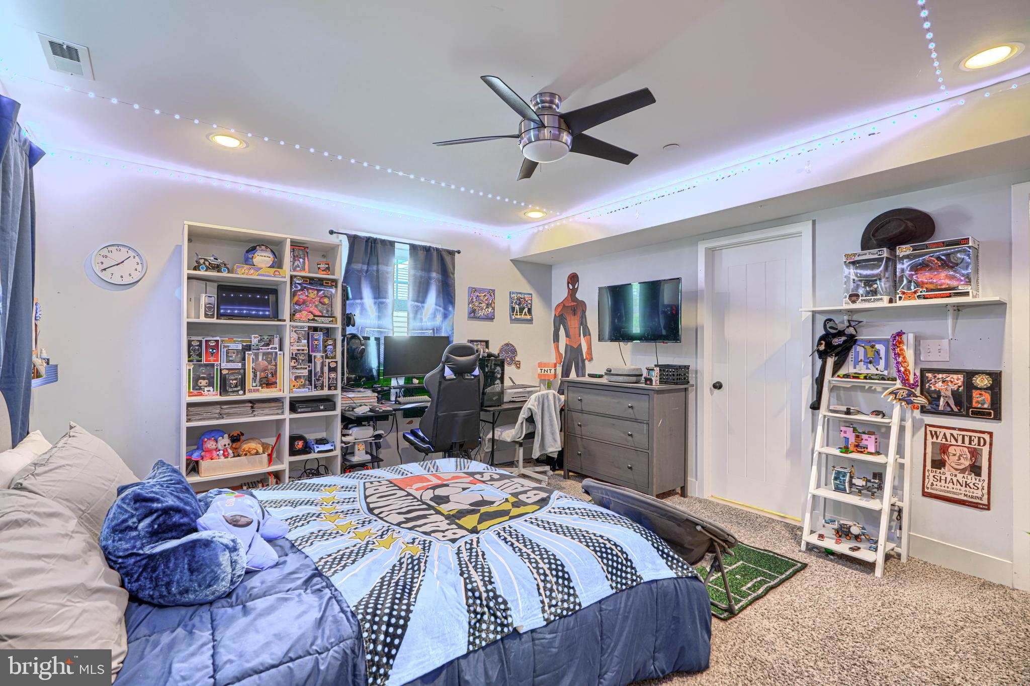 OLIVER BEACH - Residential