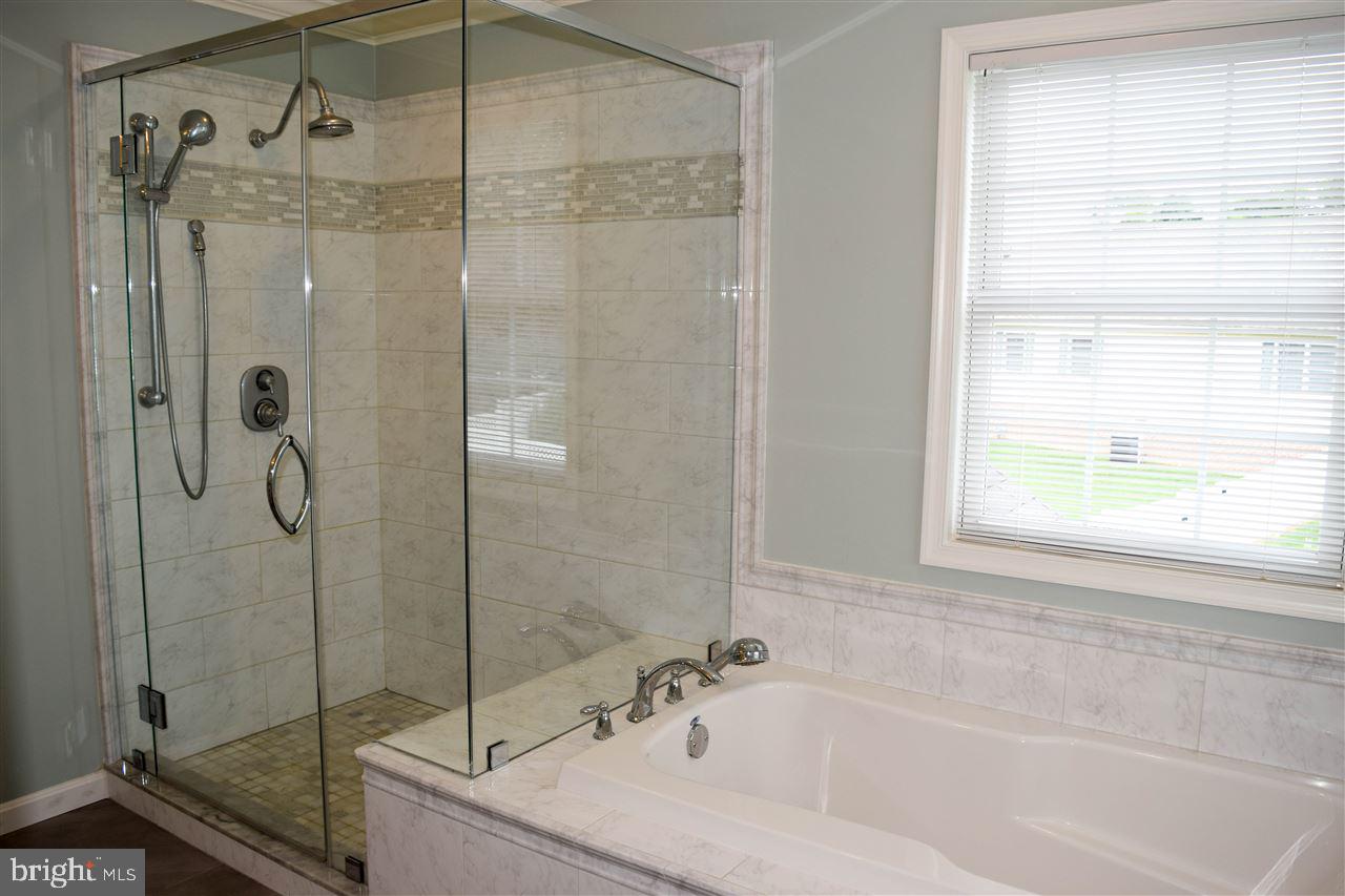 STONEGATE - Residential