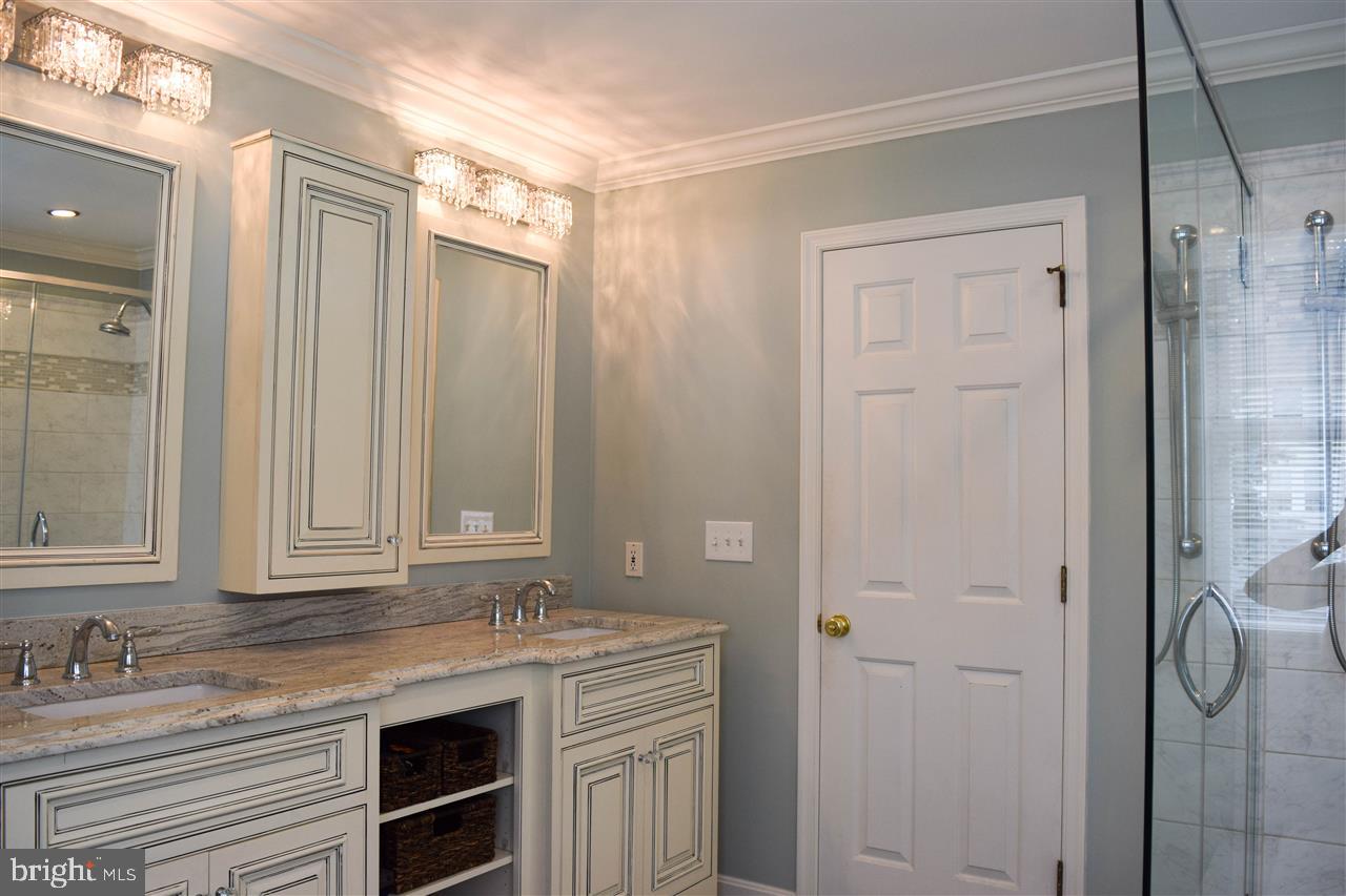 STONEGATE - Residential