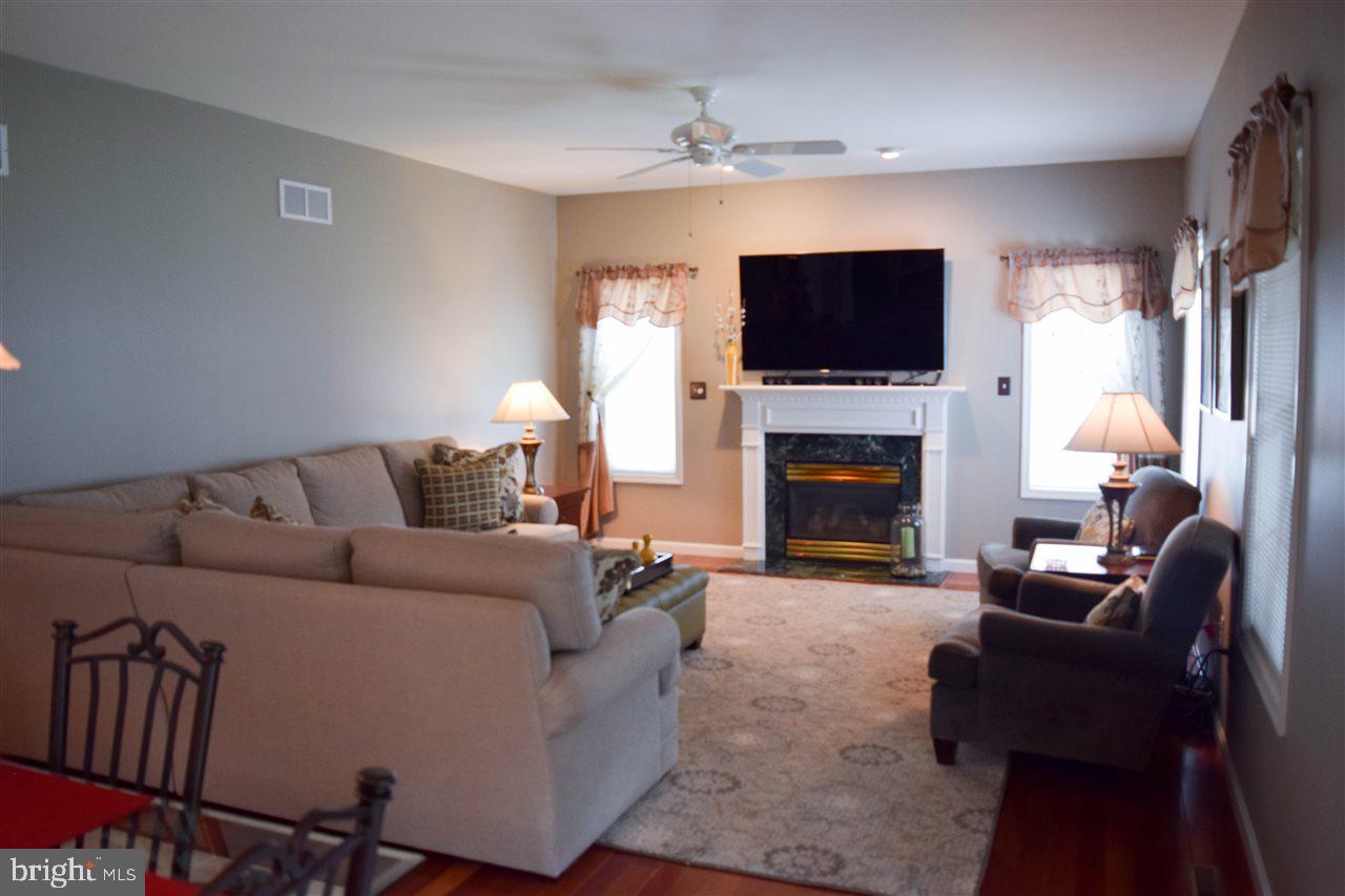 STONEGATE - Residential