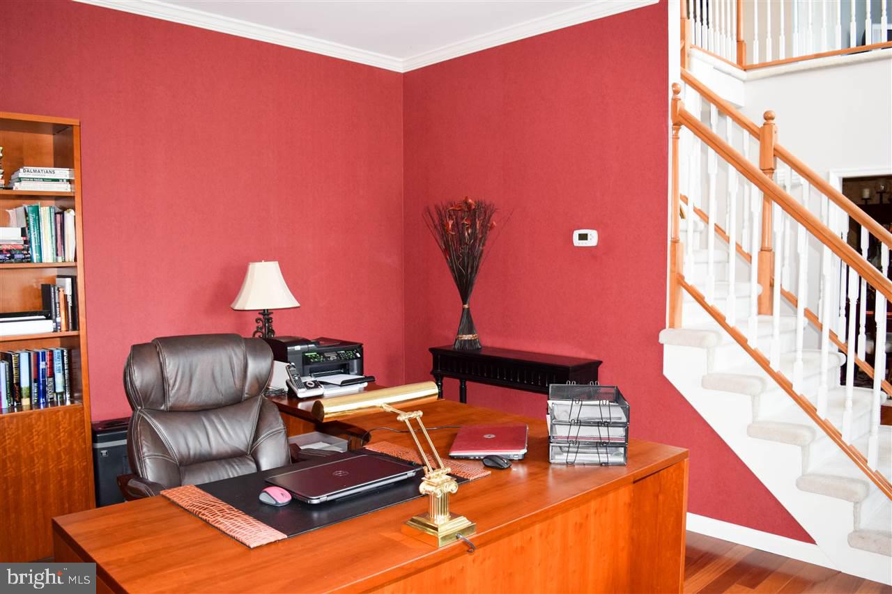 STONEGATE - Residential