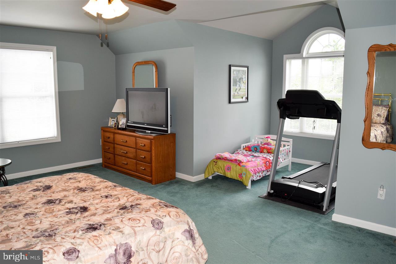 STONEGATE - Residential