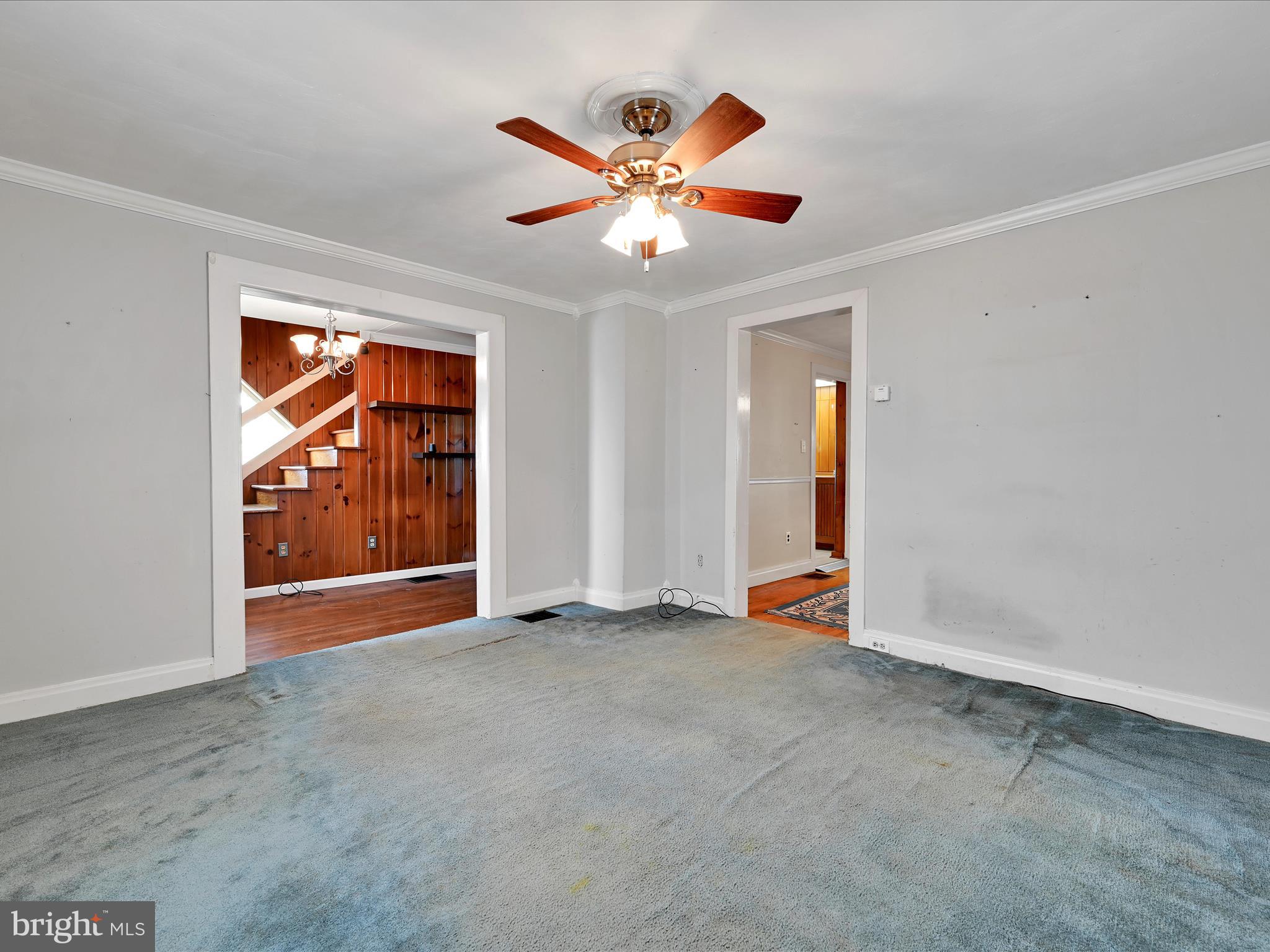 809 N FORGE ROAD