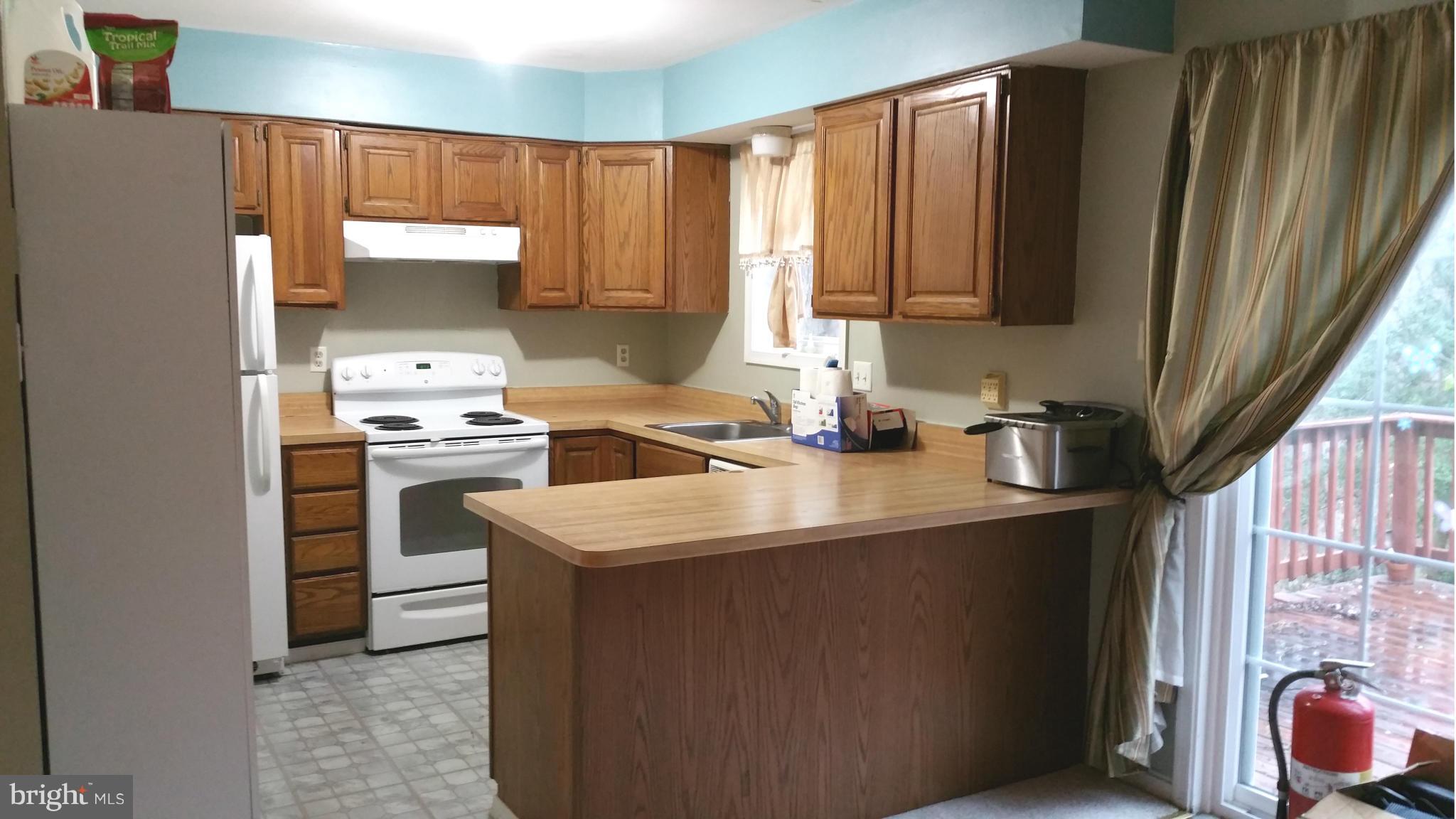 LAKE RIDGE - Residential Lease