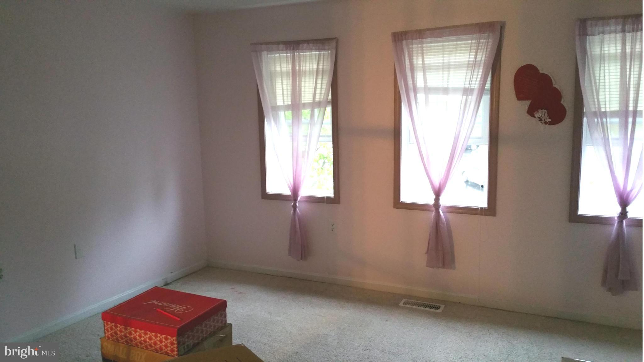 LAKE RIDGE - Residential Lease