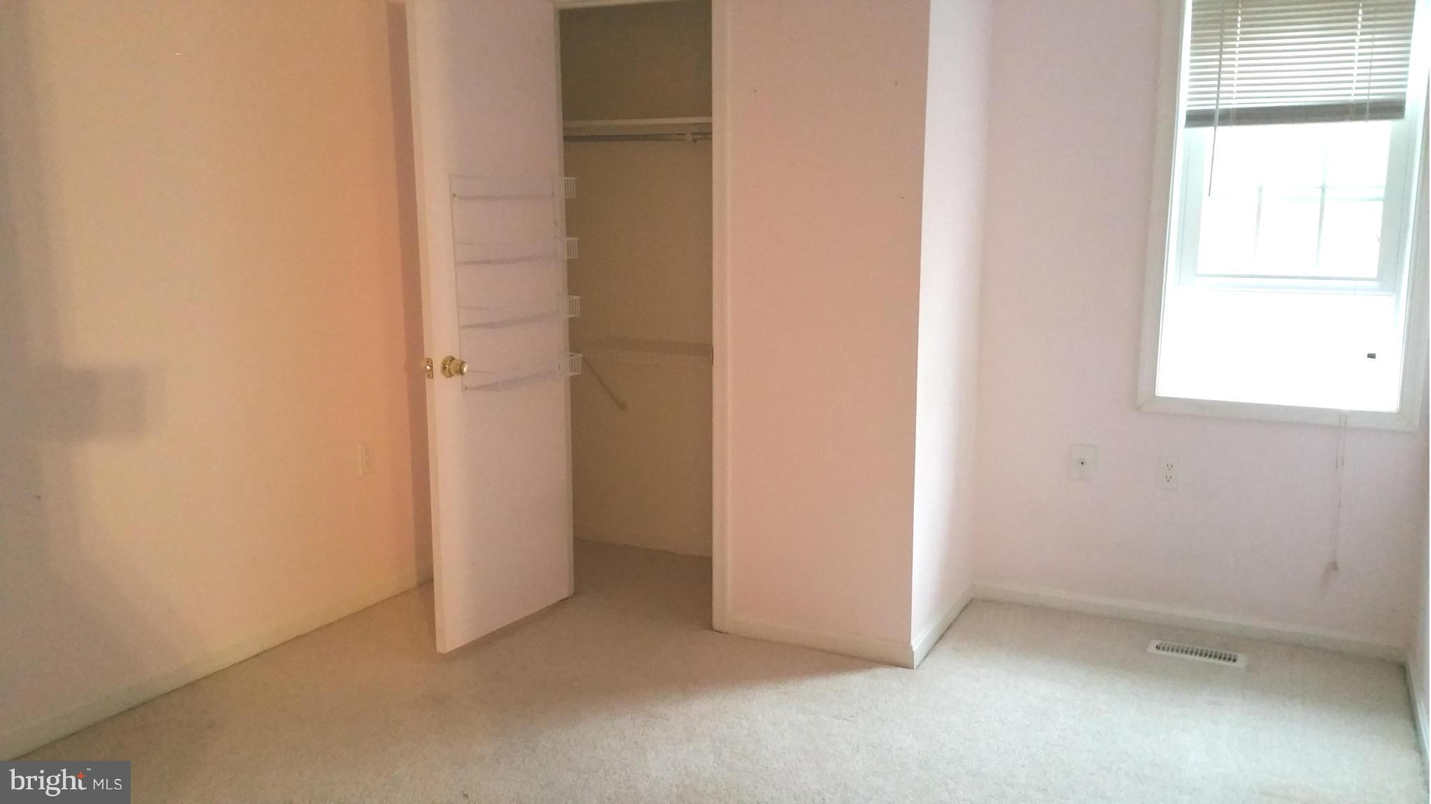 LAKE RIDGE - Residential Lease