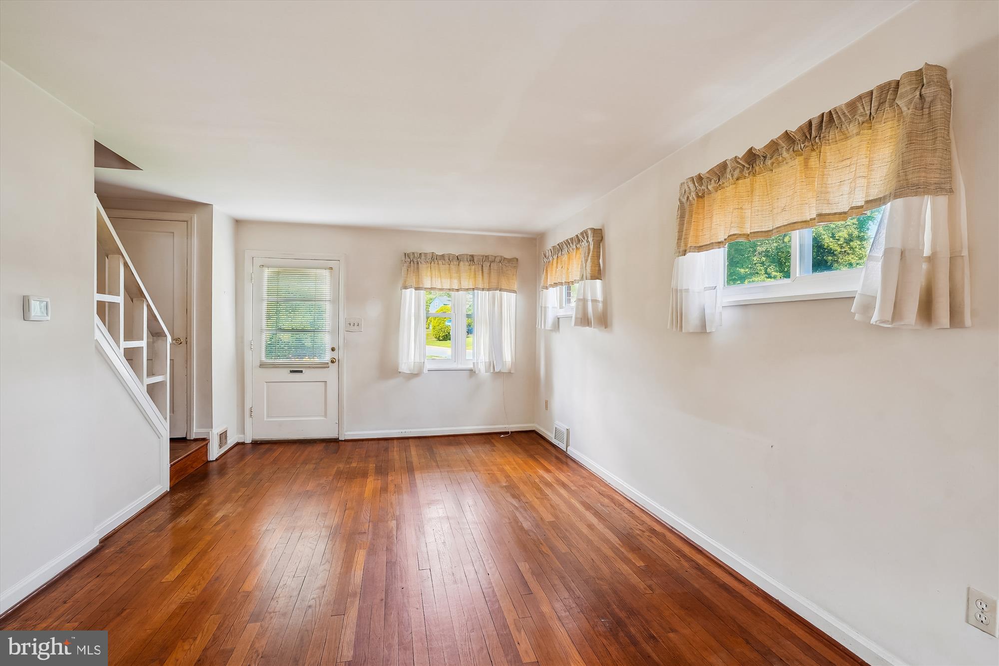 BUCKNELL MANOR - Residential