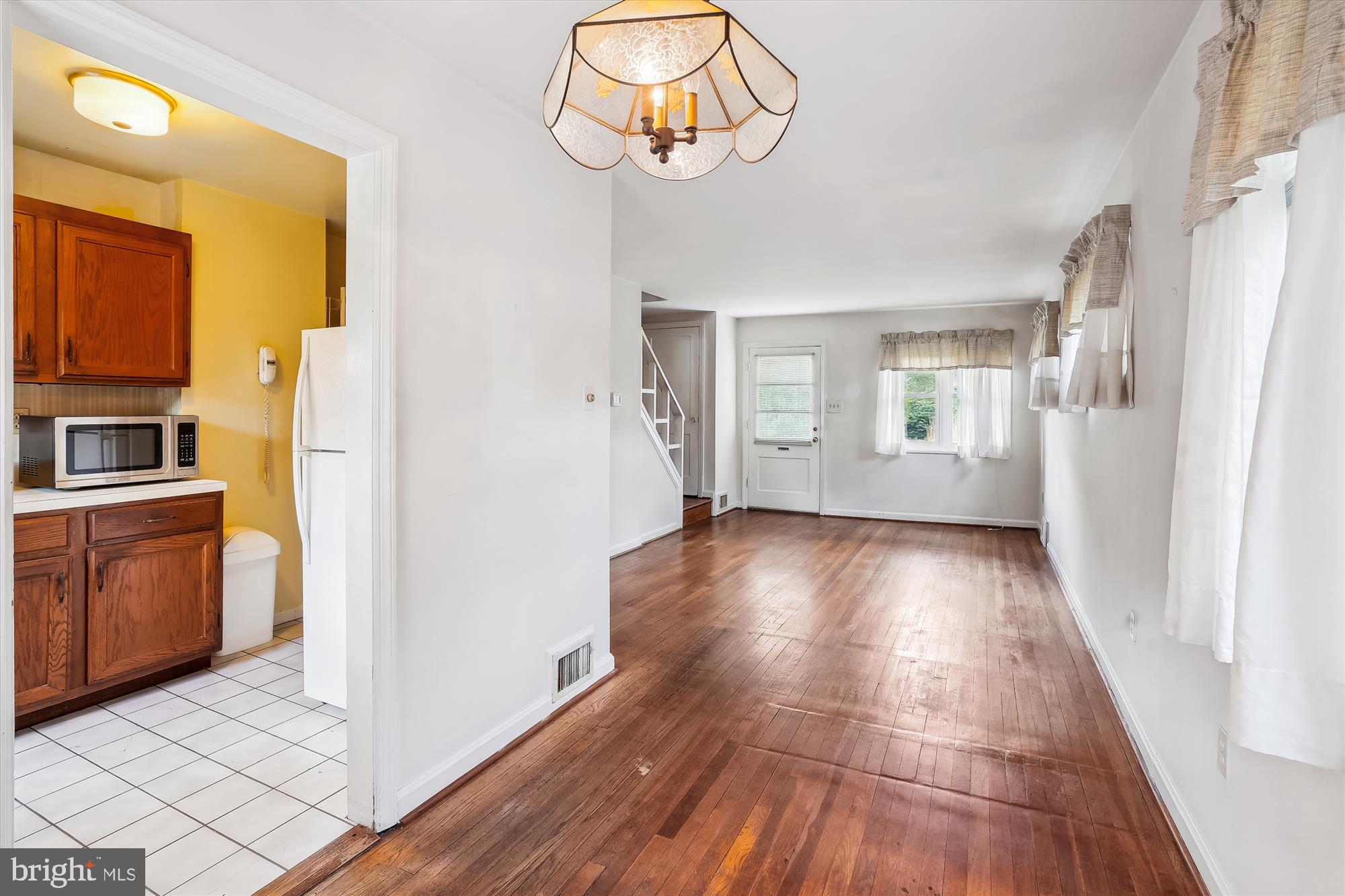 BUCKNELL MANOR - Residential