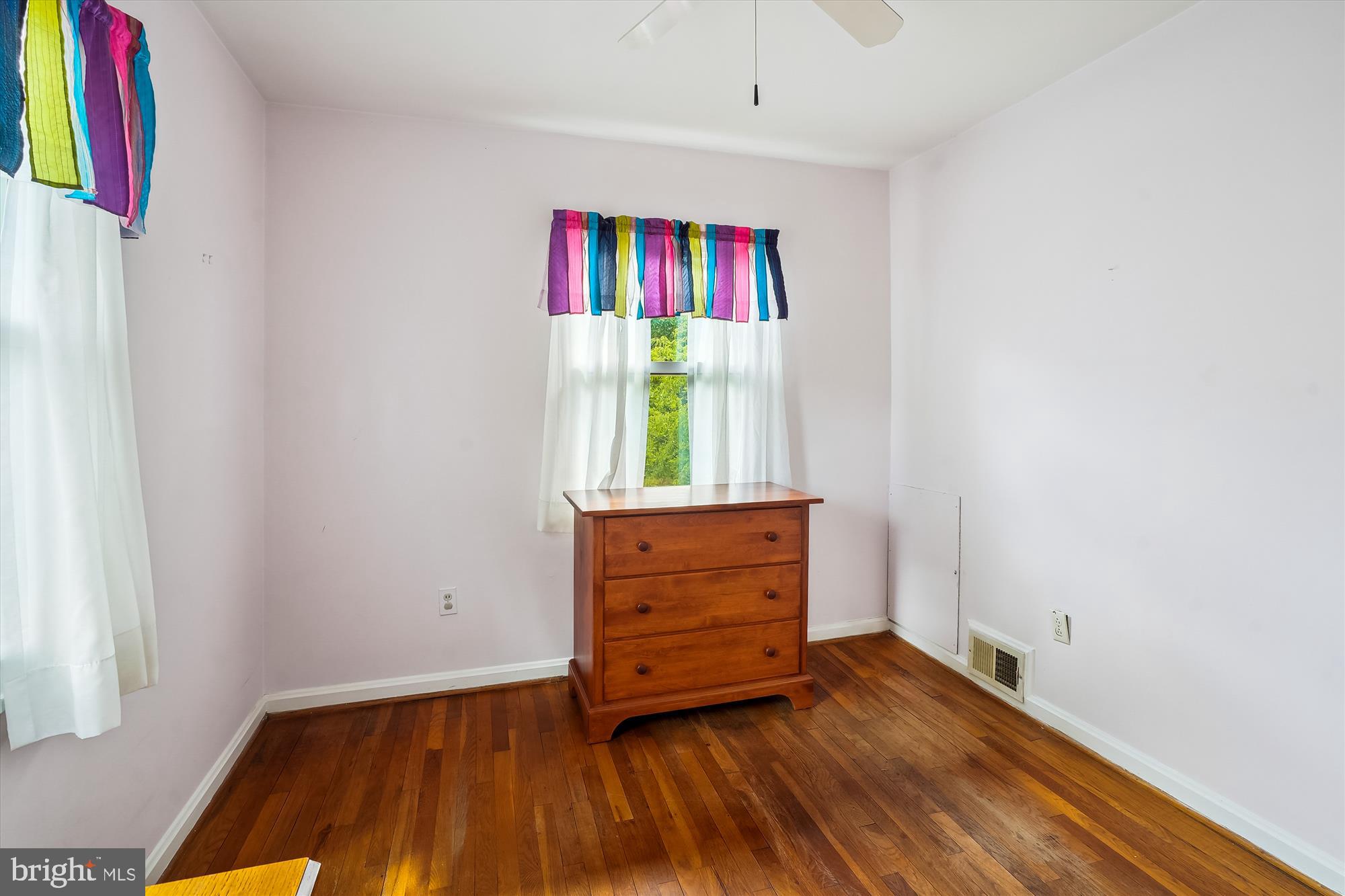 BUCKNELL MANOR - Residential