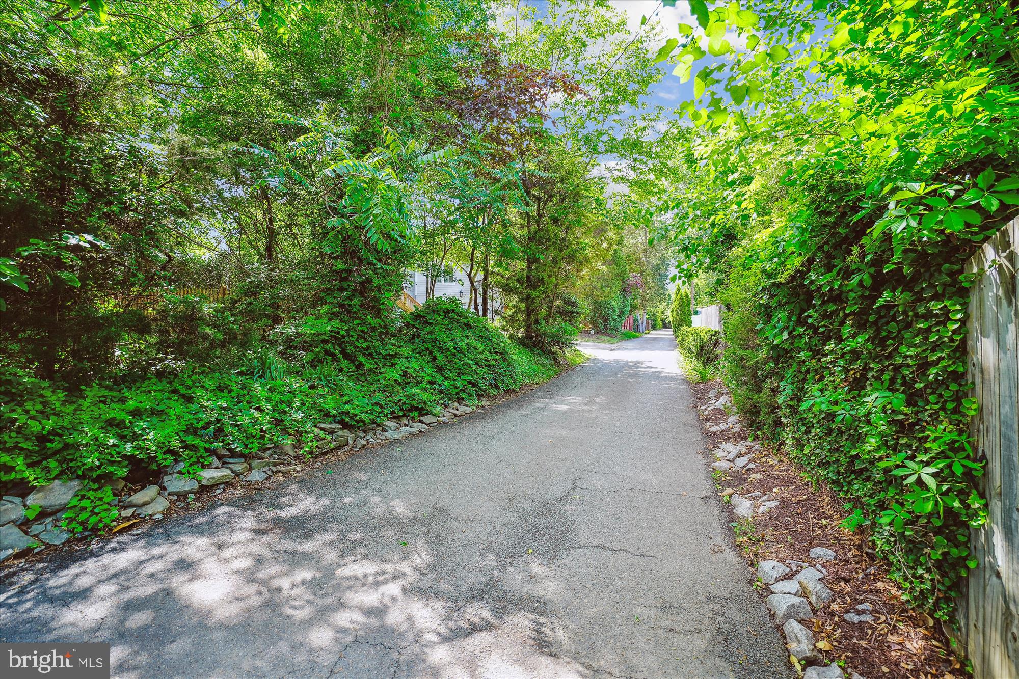 BUCKNELL MANOR - Residential