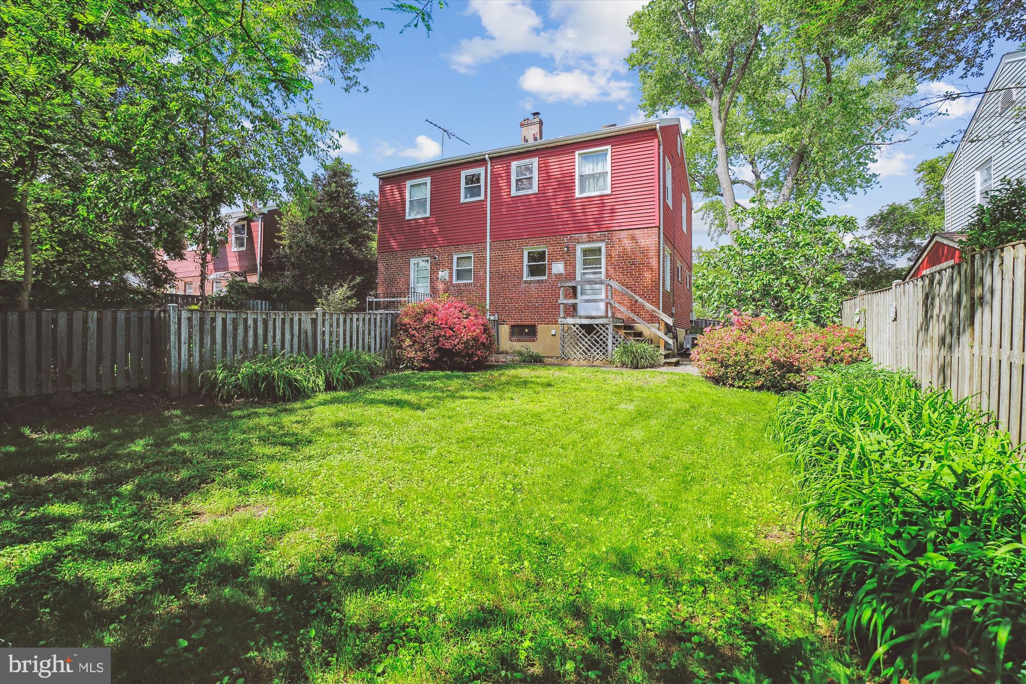 BUCKNELL MANOR - Residential