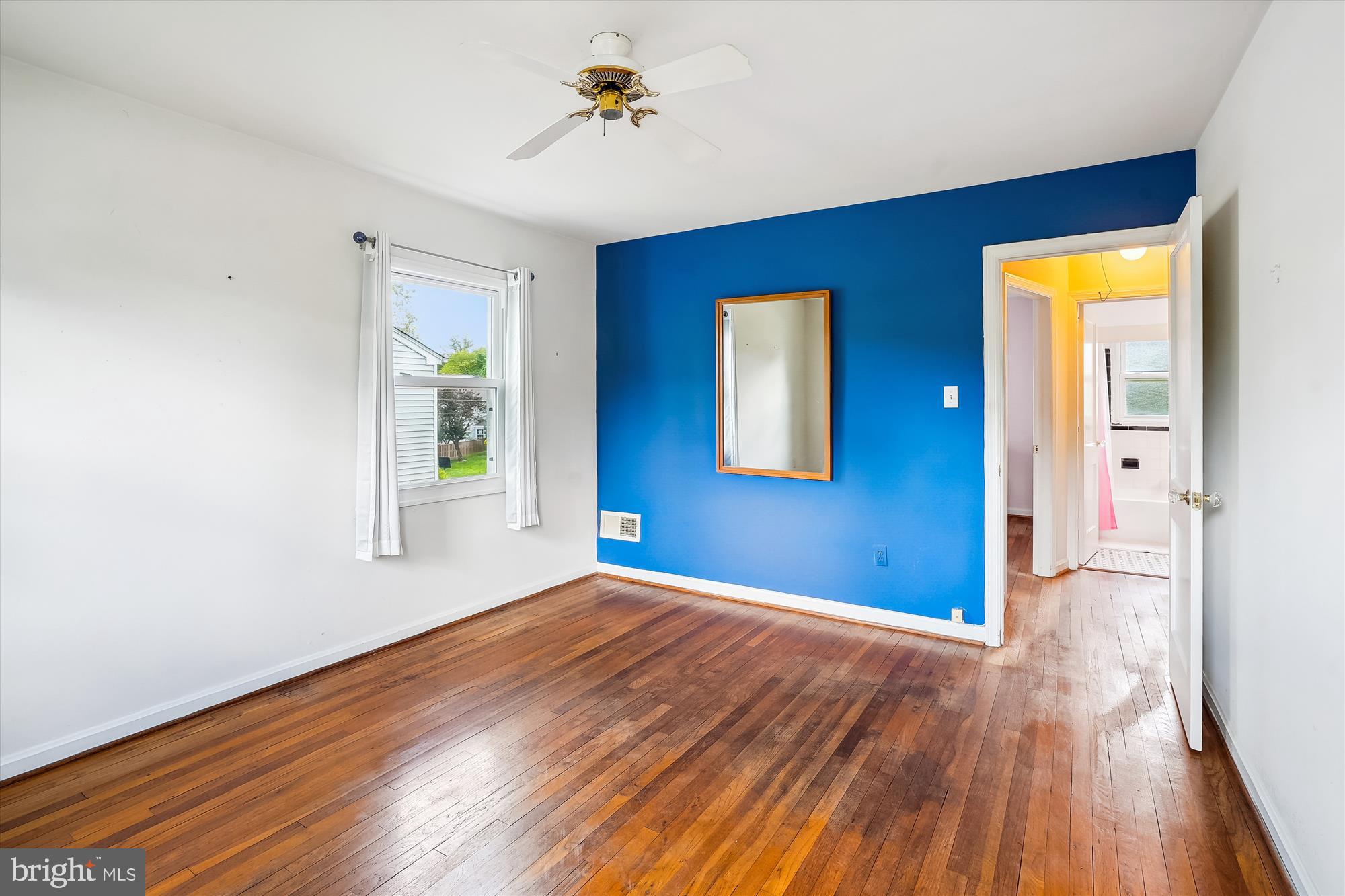 BUCKNELL MANOR - Residential