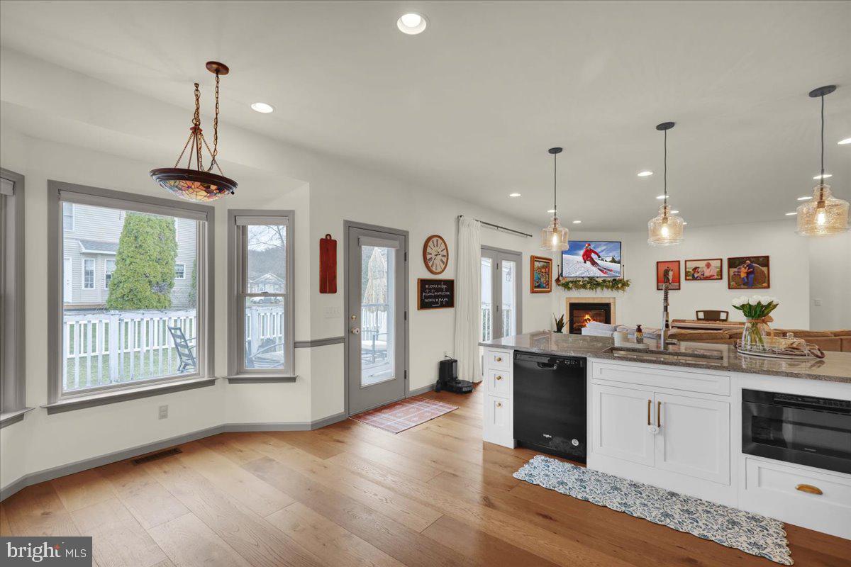 PINE BROOK - Residential