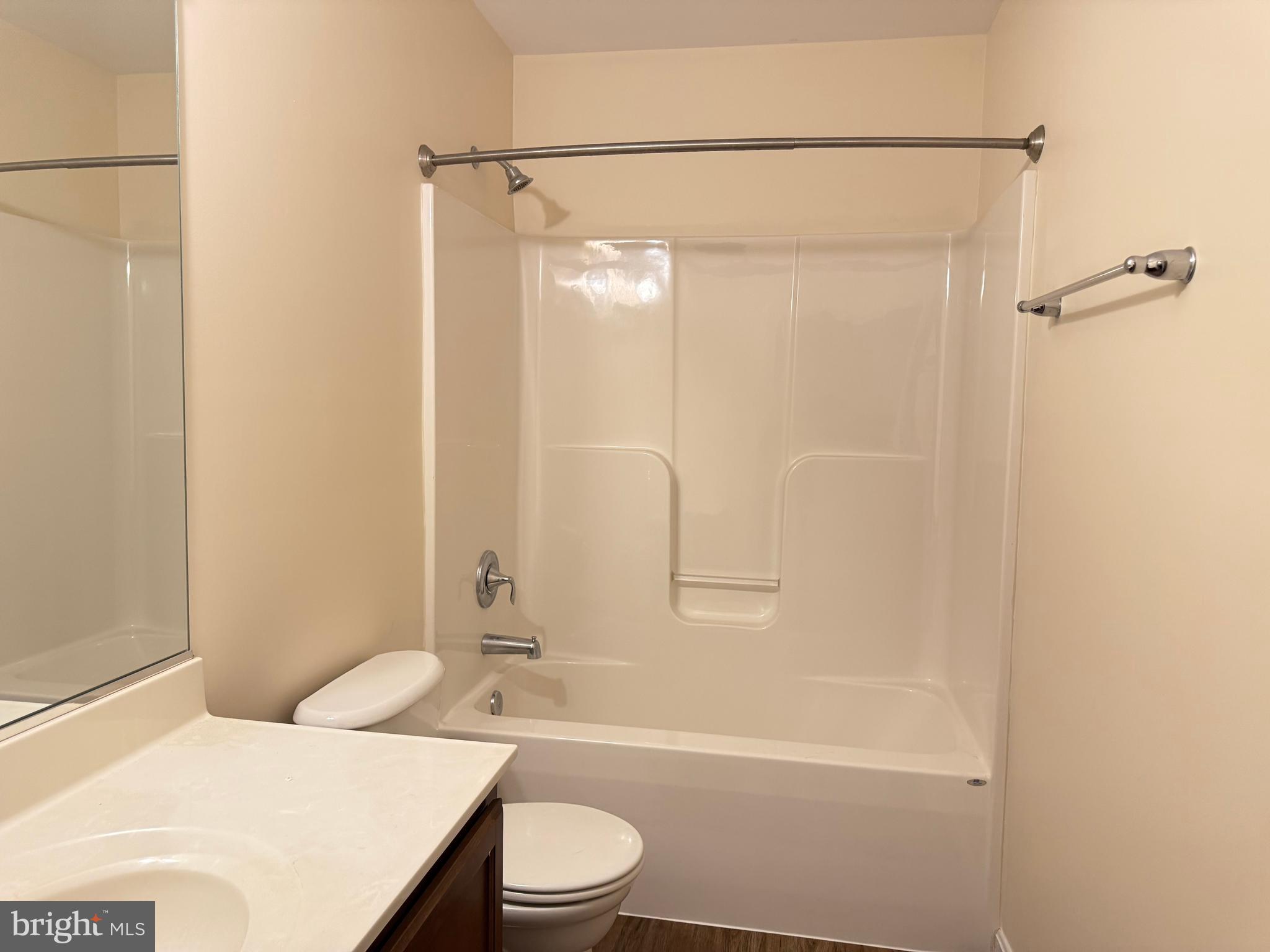 WILDERNESS SHORES - Residential Lease