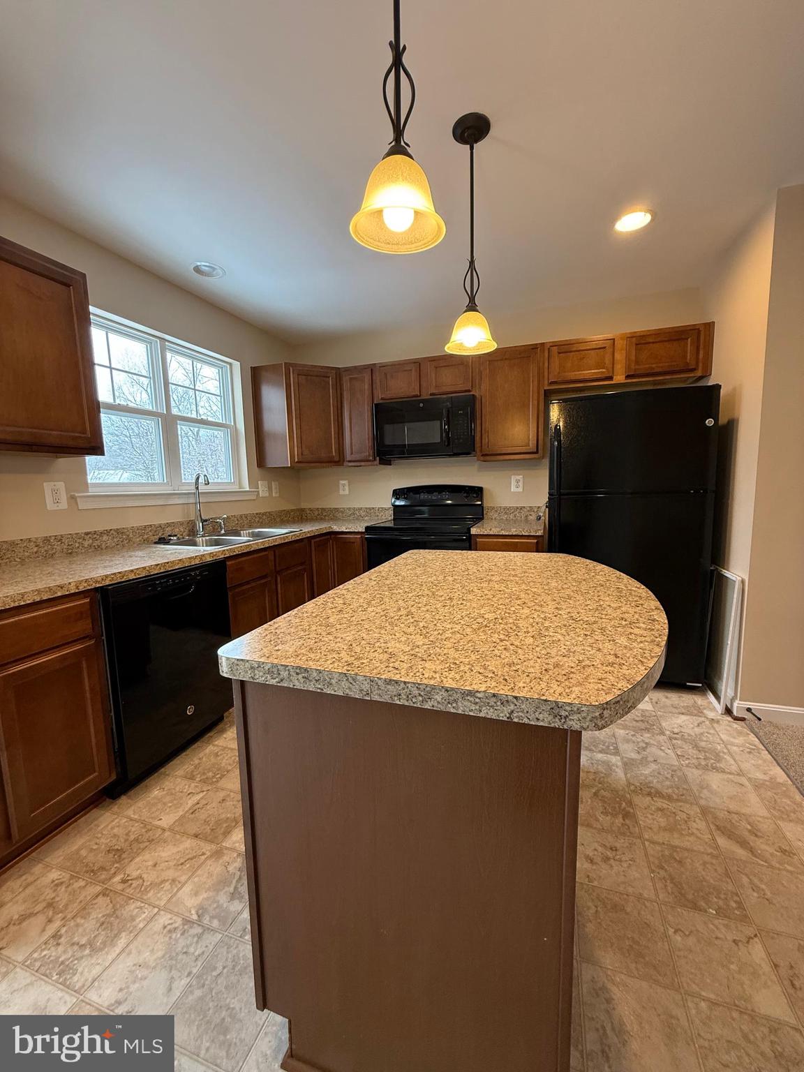 WILDERNESS SHORES - Residential Lease