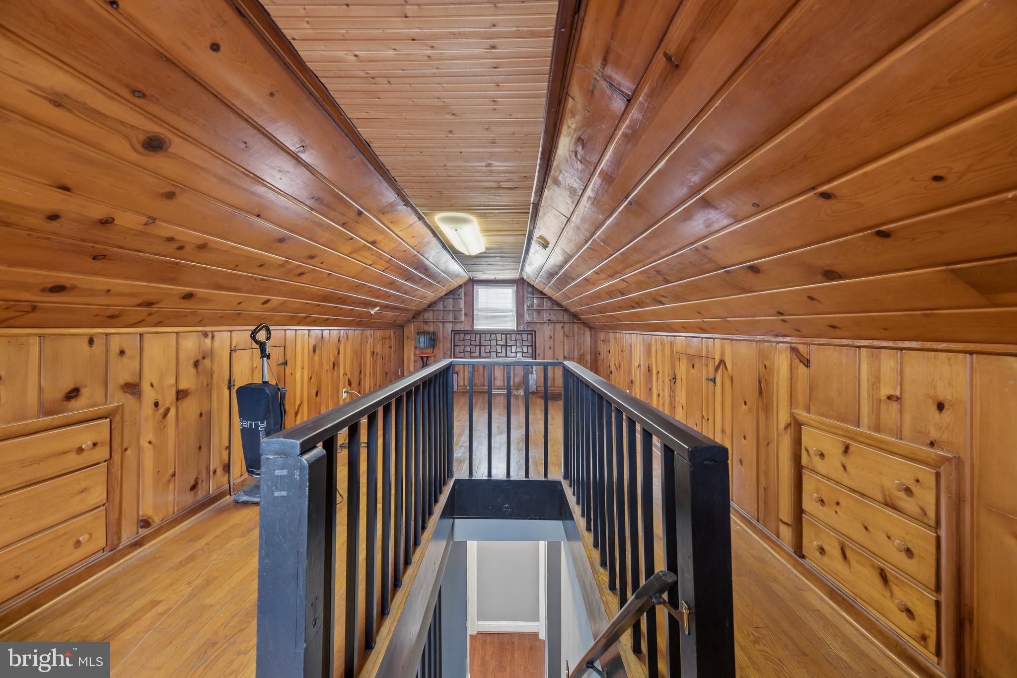 CHEVERLY MANOR - Residential