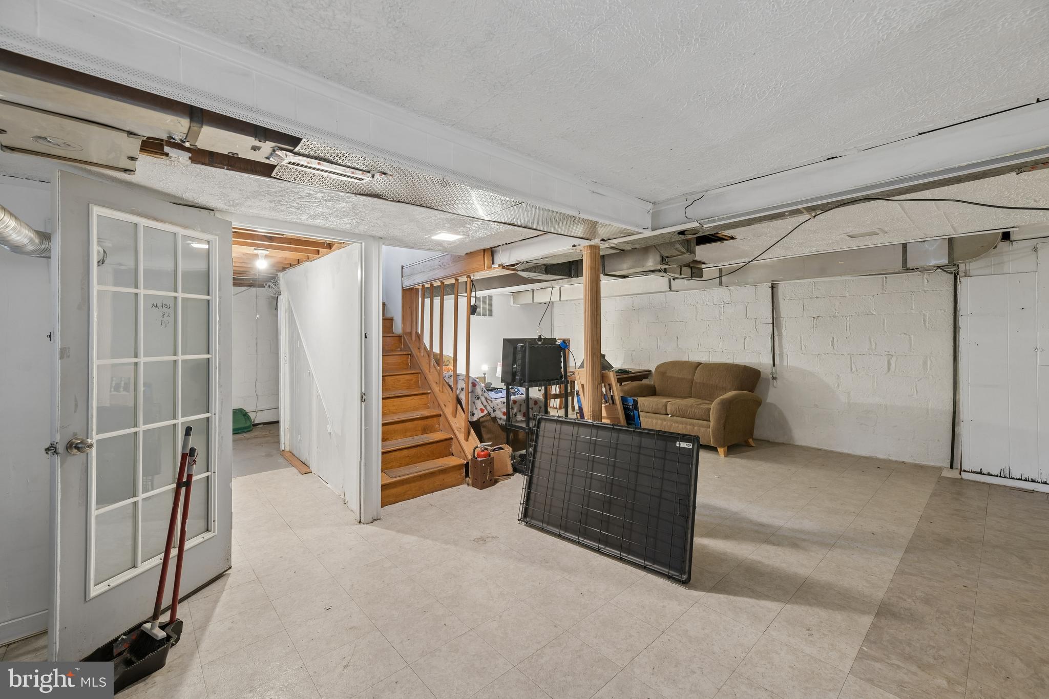 CHEVERLY MANOR - Residential