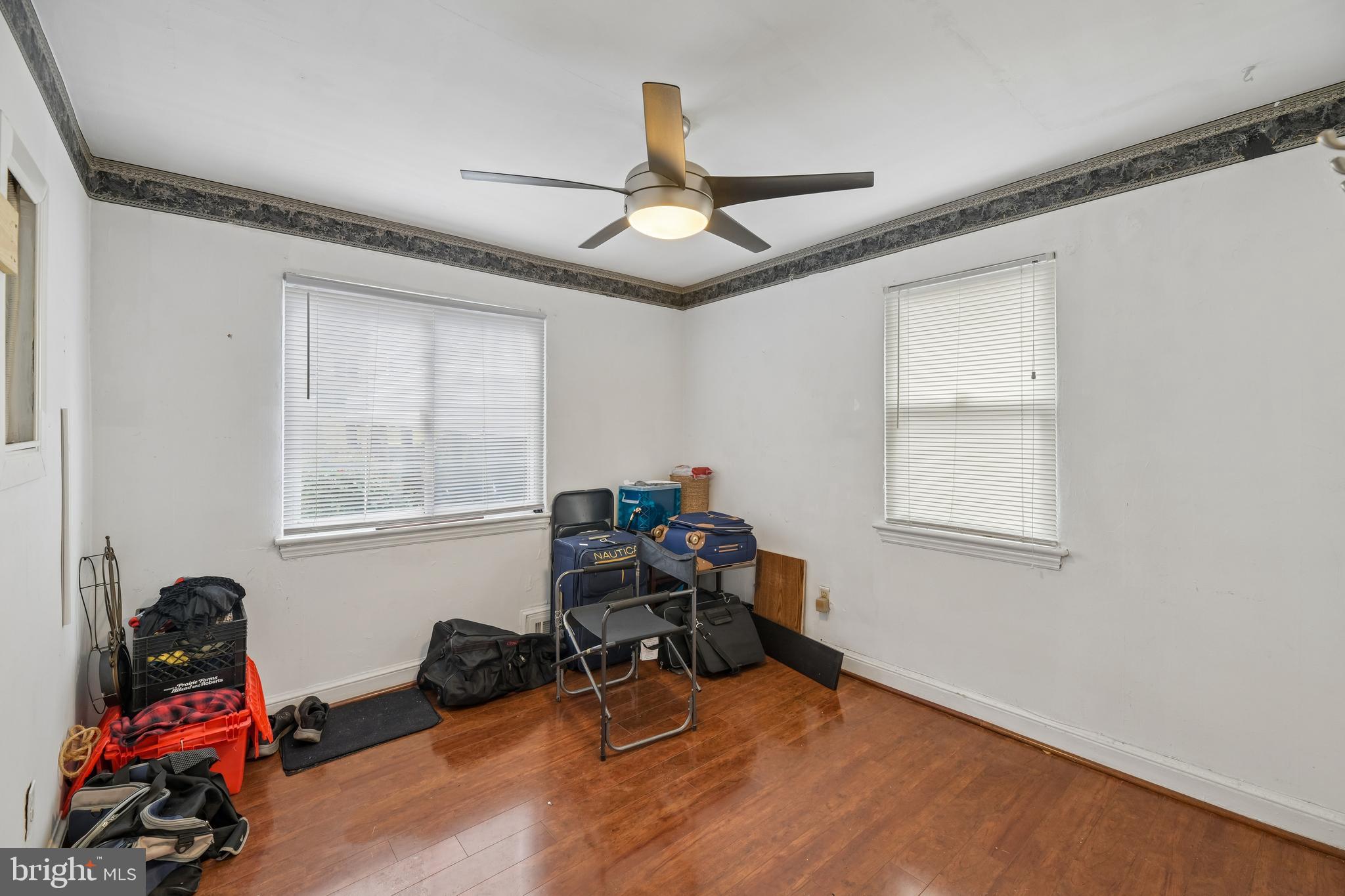 CHEVERLY MANOR - Residential