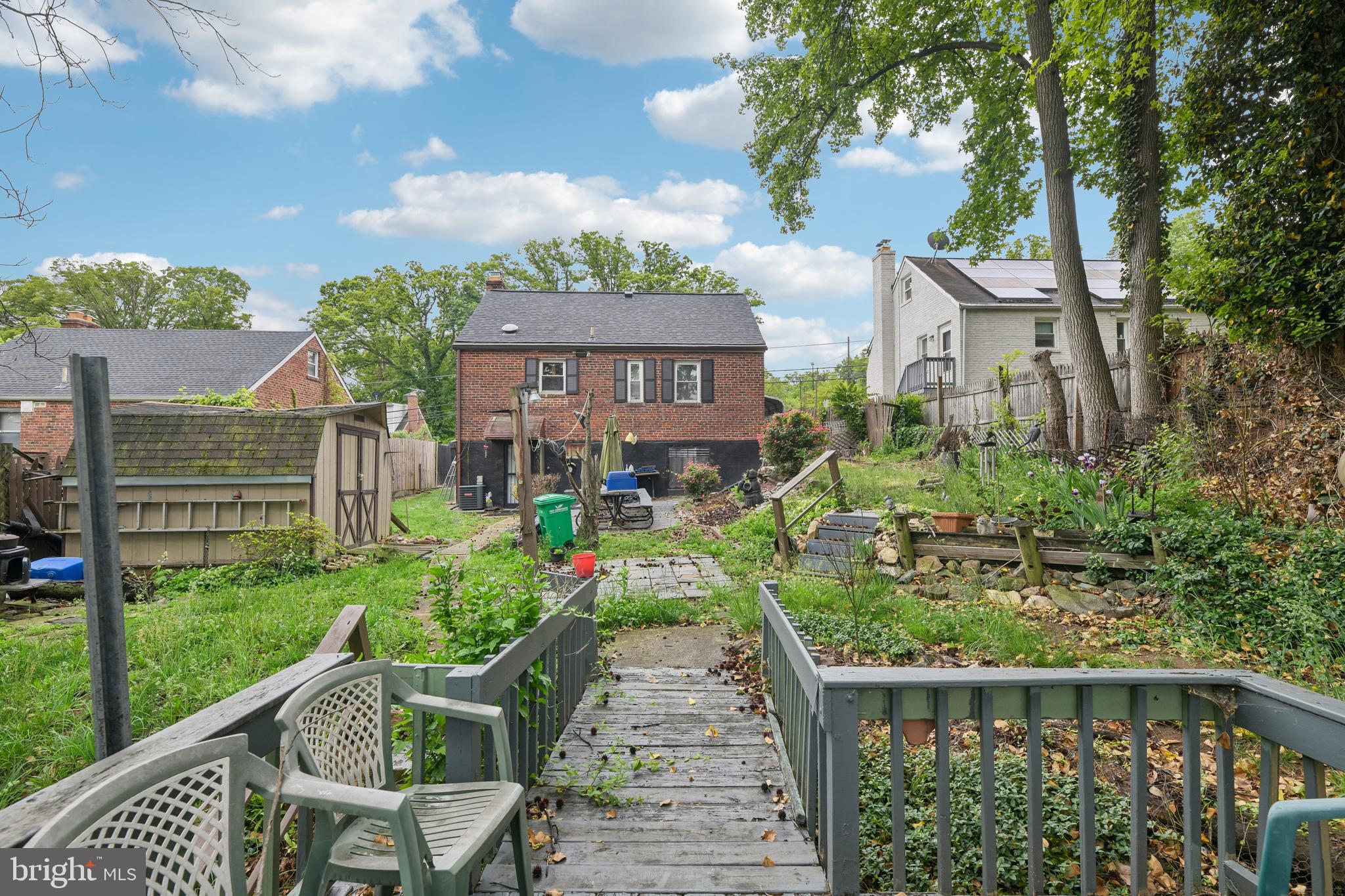 CHEVERLY MANOR - Residential
