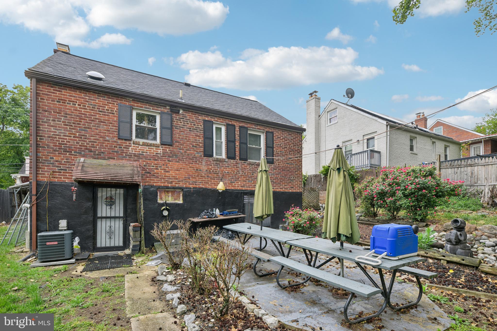 CHEVERLY MANOR - Residential