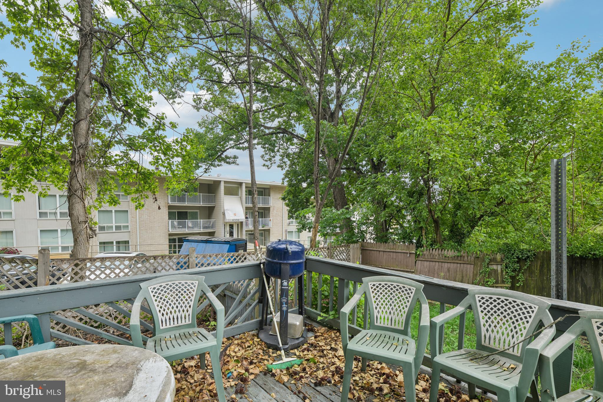 CHEVERLY MANOR - Residential