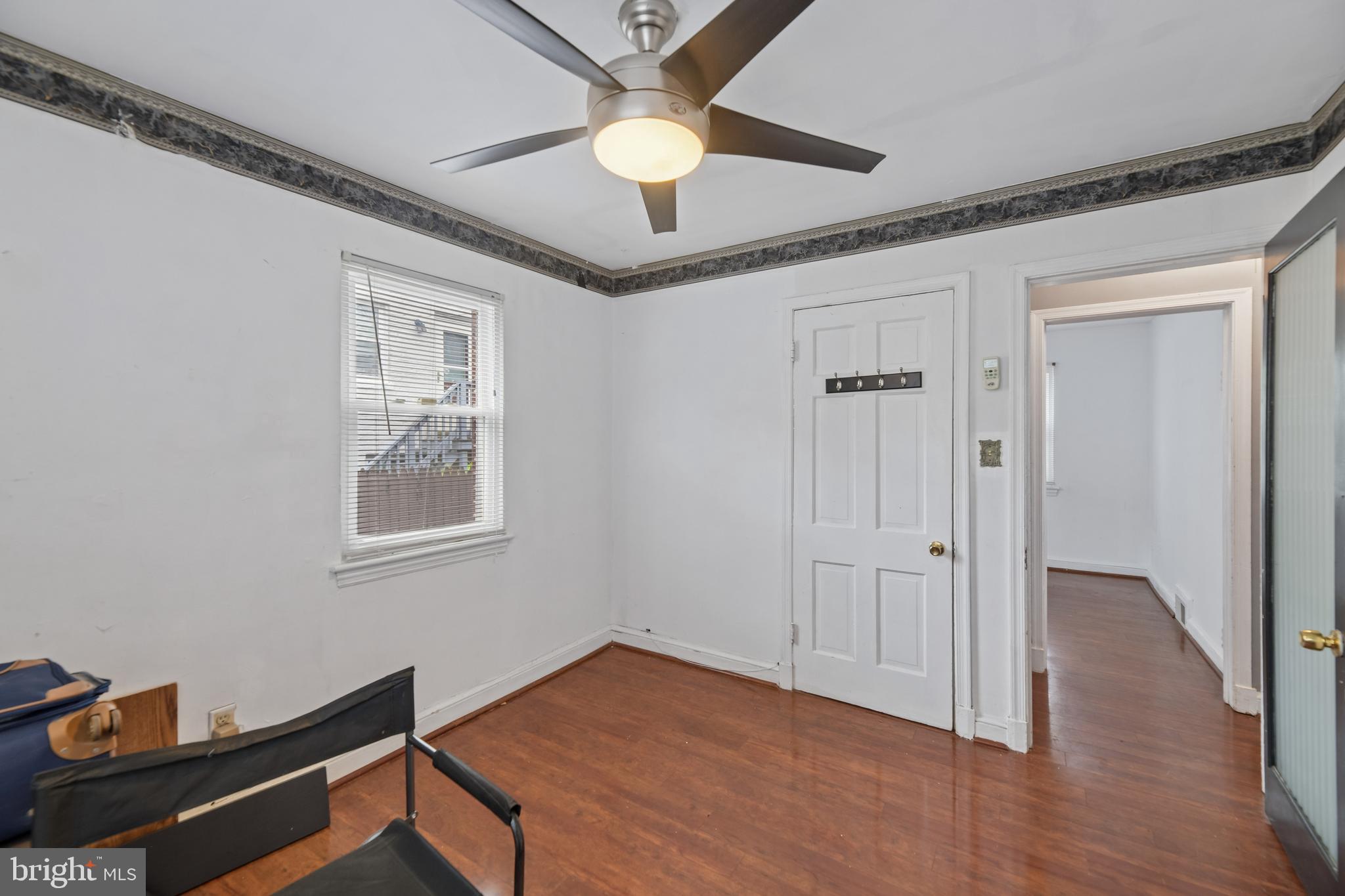 CHEVERLY MANOR - Residential