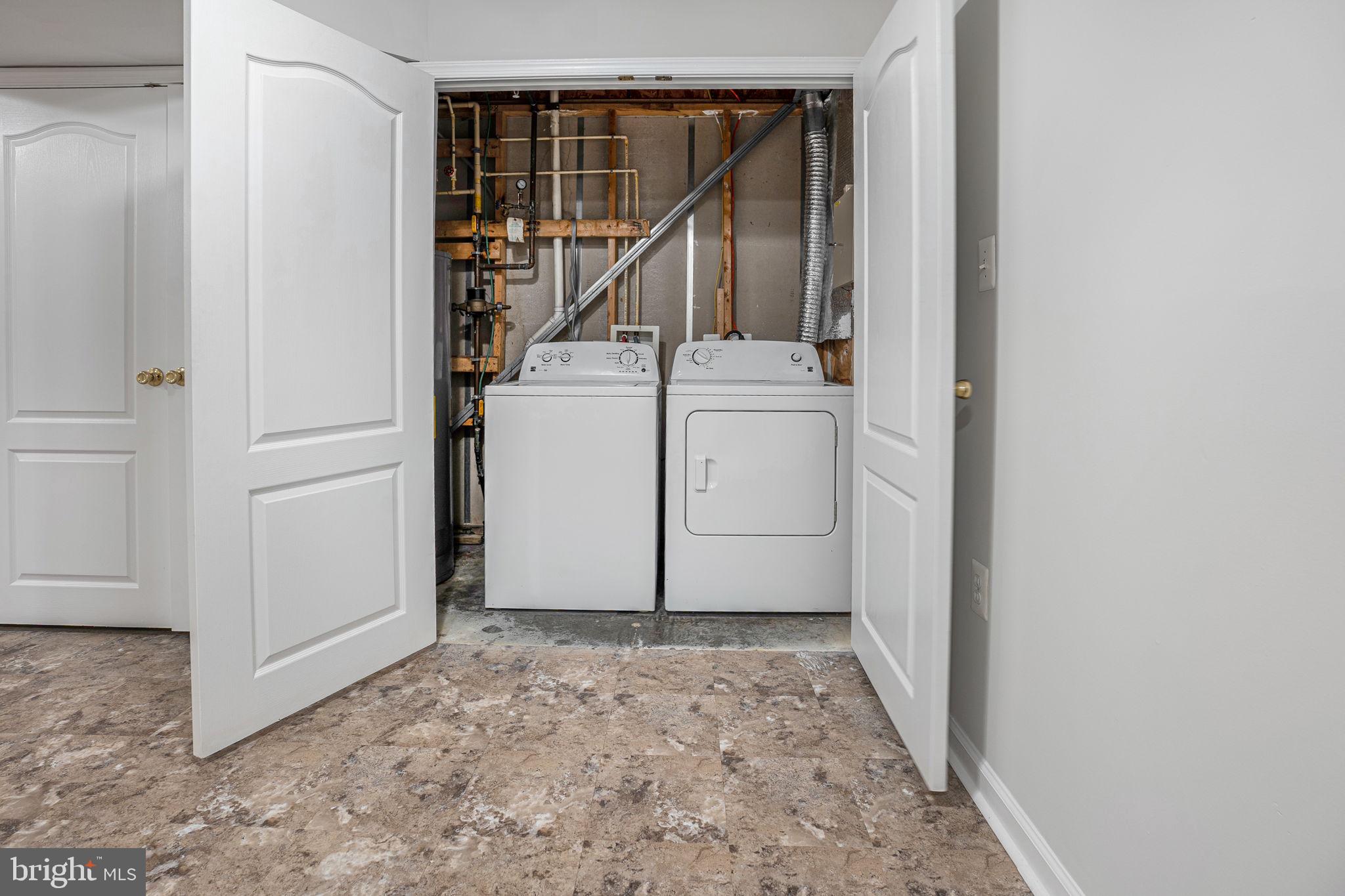 THE CROSSINGS AT CHADDSFORD - Residential