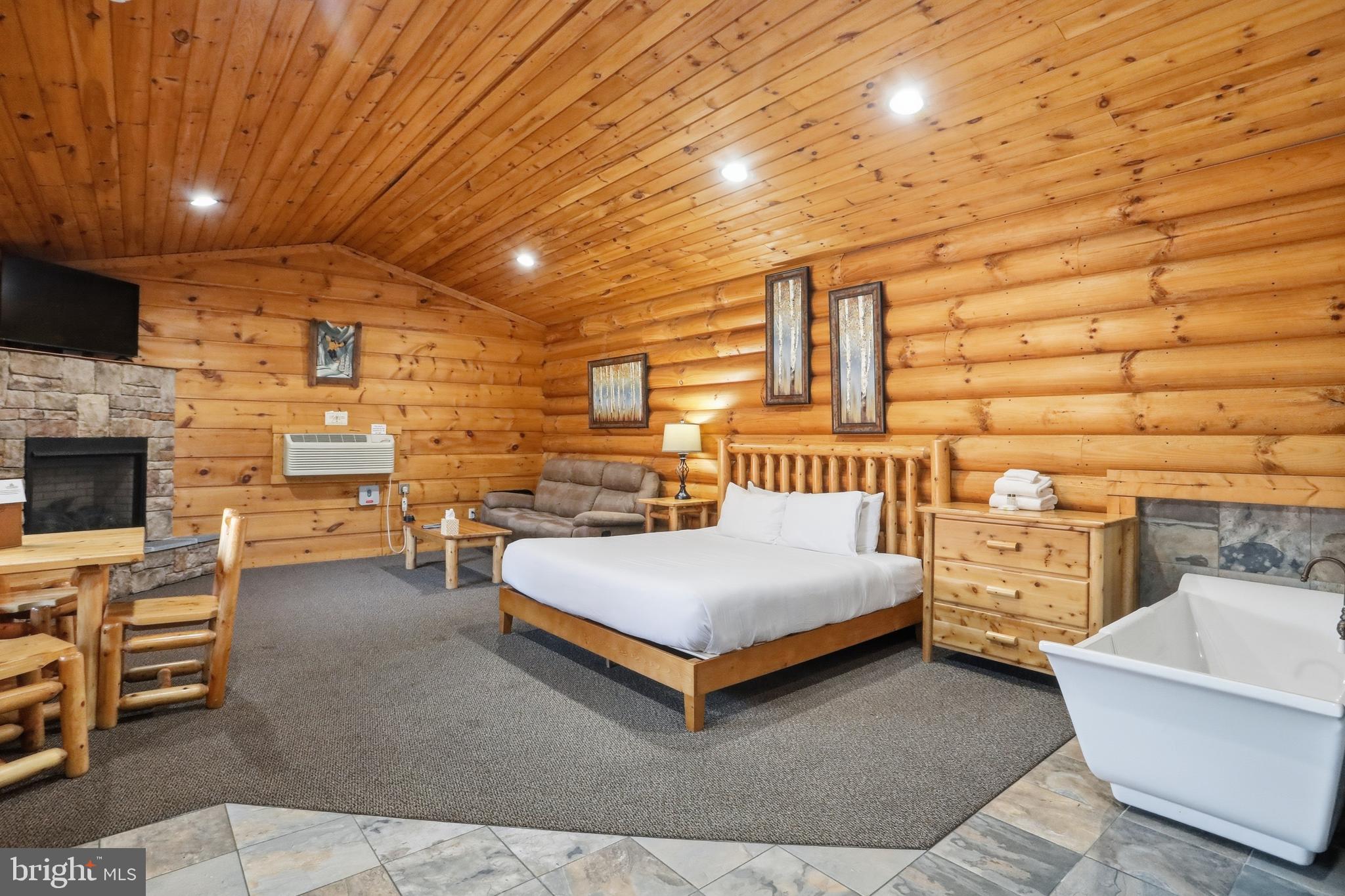 THE LODGES AT SUNSET VILLAGE - Residential