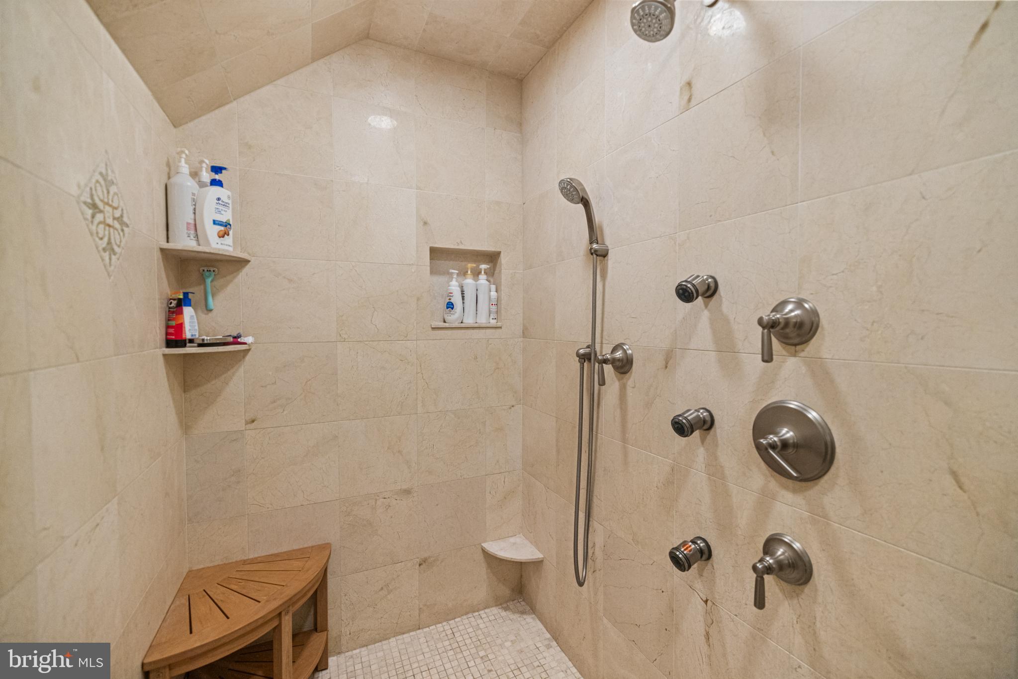 CHESTERBROOK FARM - Residential