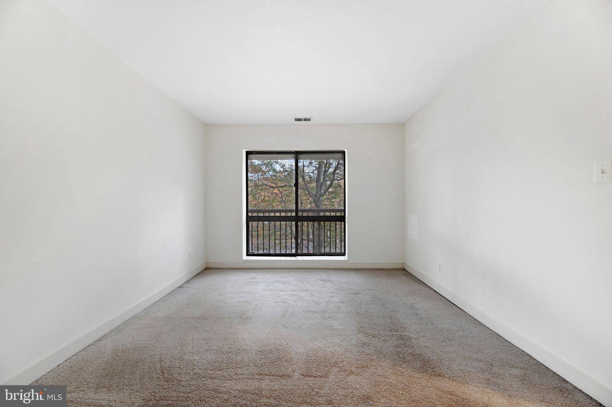 NORTH GREEN CONDOMINIUMS - Residential Lease