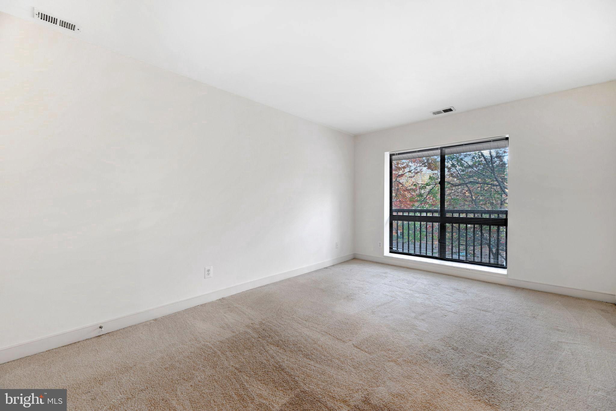 NORTH GREEN CONDOMINIUMS - Residential Lease